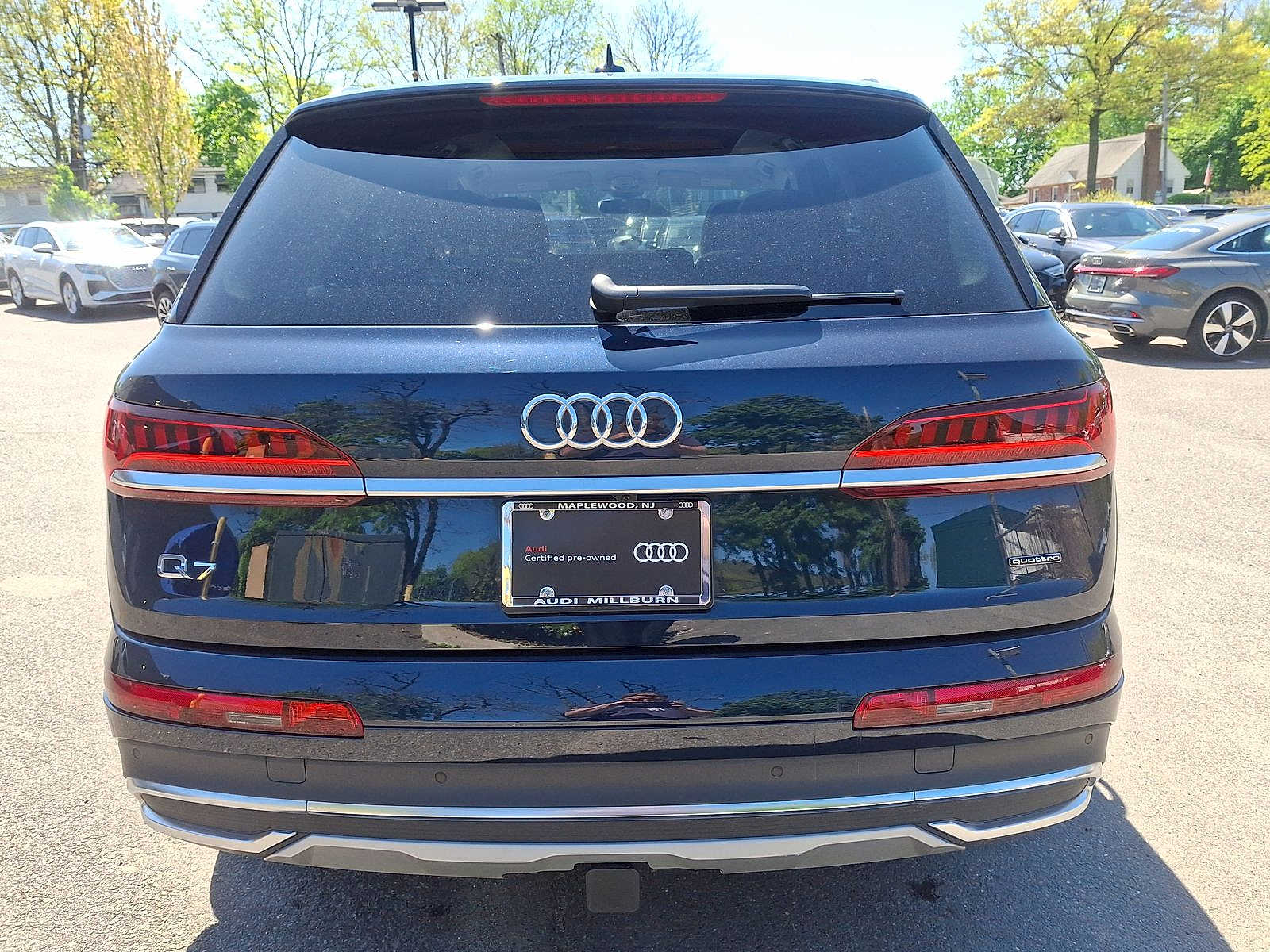 Thumbnail: 2023 Audi Q7 - 21