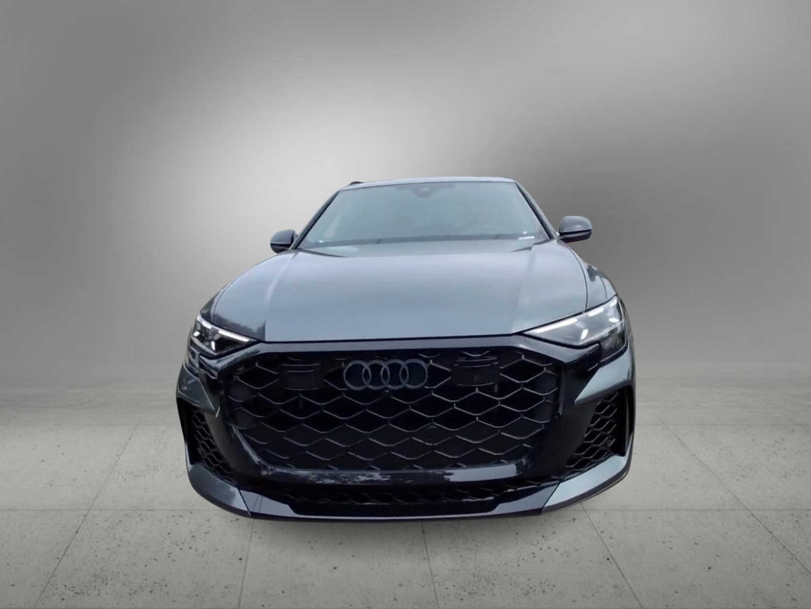 Thumbnail: 2025 Audi RS Q8 - 3