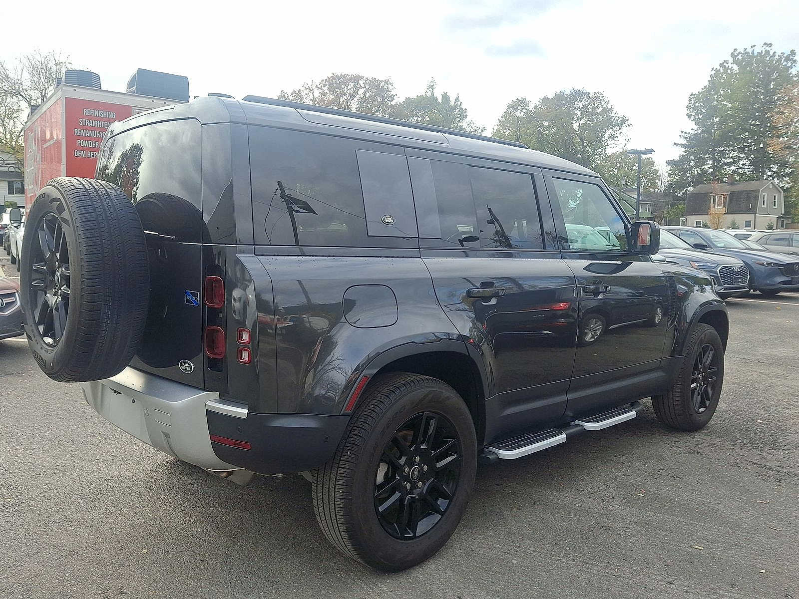 Thumbnail: 2023 Land Rover Defender - 23