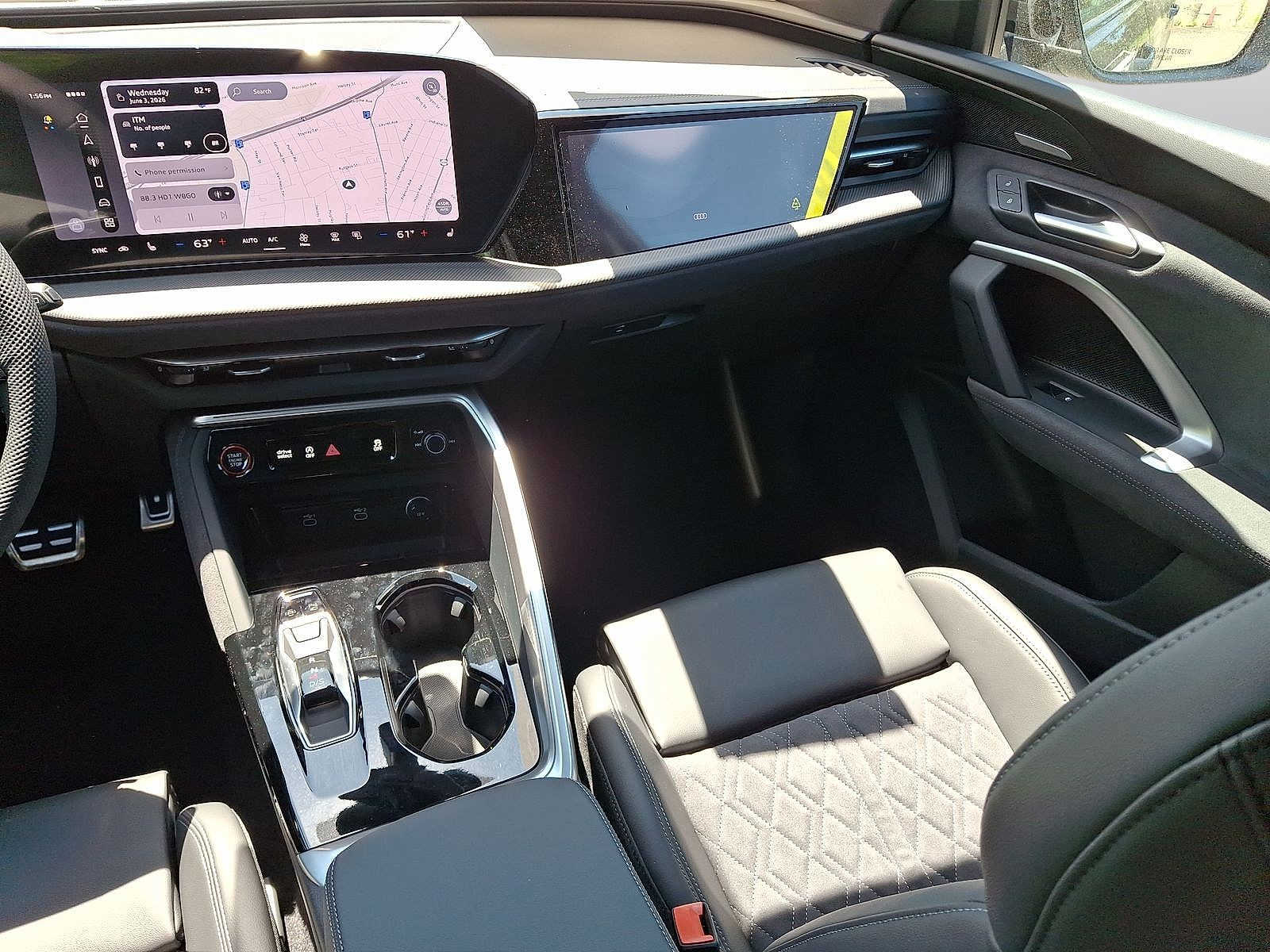 Thumbnail: 2026 Audi SQ5 - 11