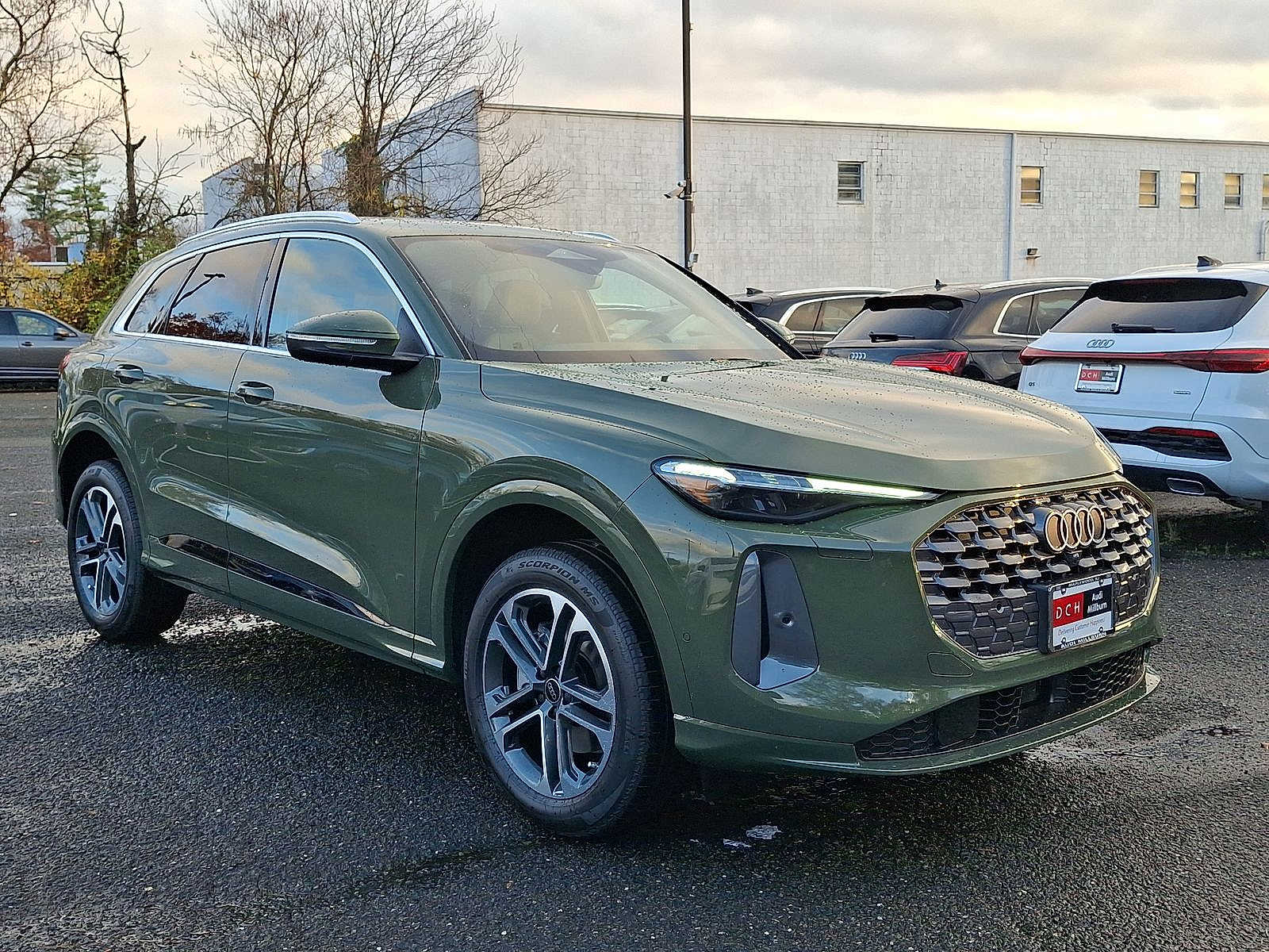 Thumbnail: 2025 Audi Q5 - 10