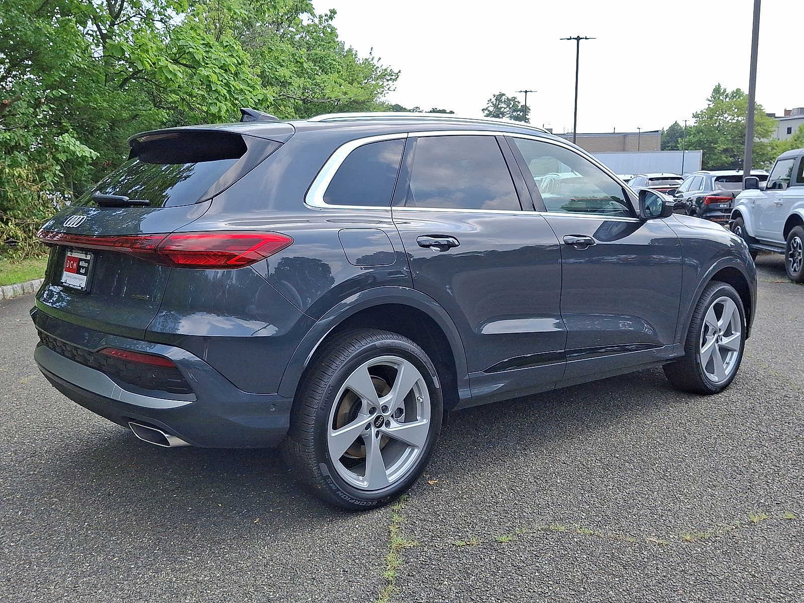 Thumbnail: 2025 Audi Q5 - 12