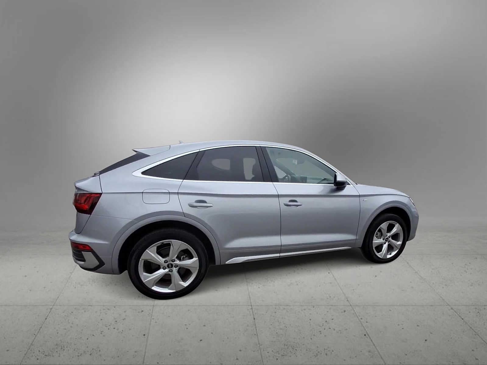 Thumbnail: 2022 Audi Q5 - 8