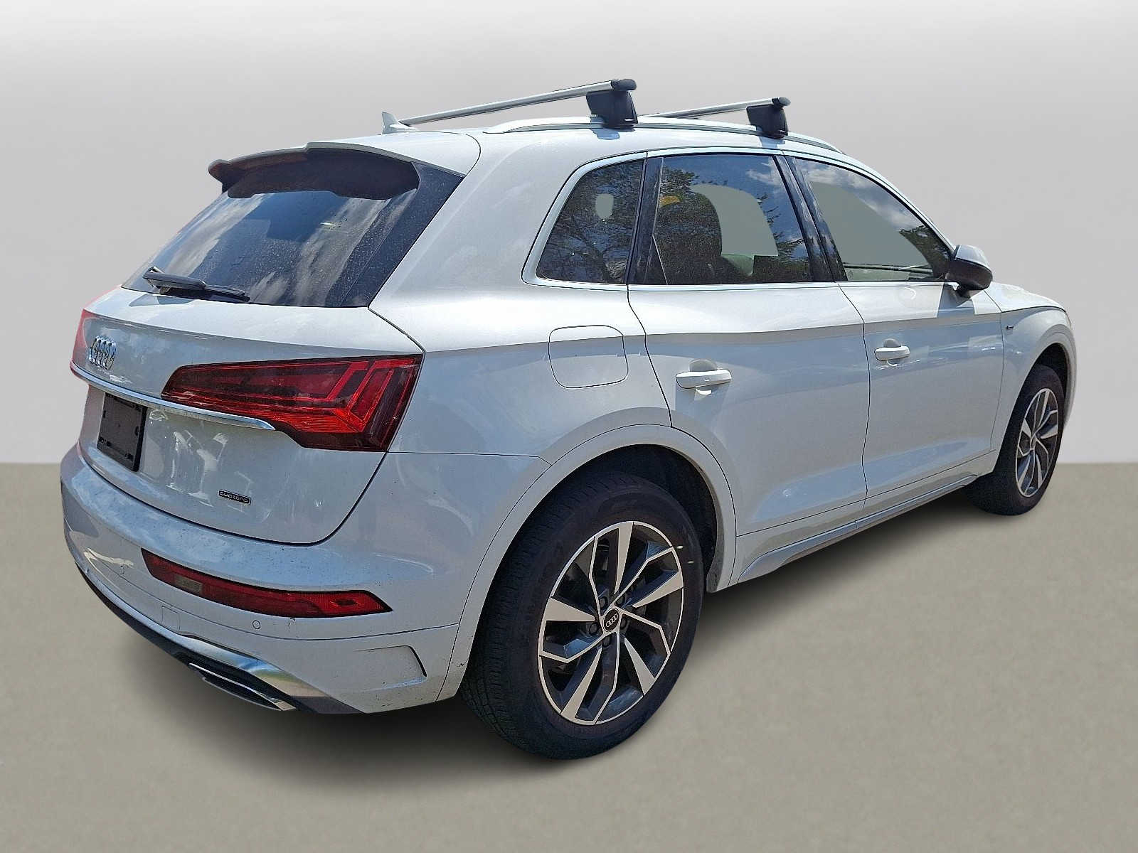 Thumbnail: 2022 Audi Q5 - 3