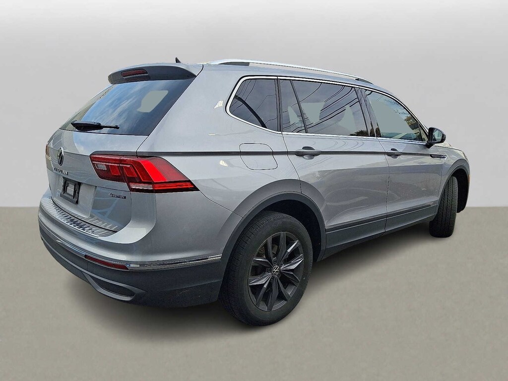 Used 2023 Volkswagen Tiguan SE SUV