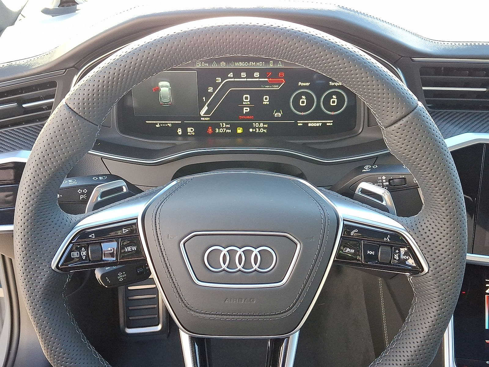 Thumbnail: 2025 Audi RS 6 - 15
