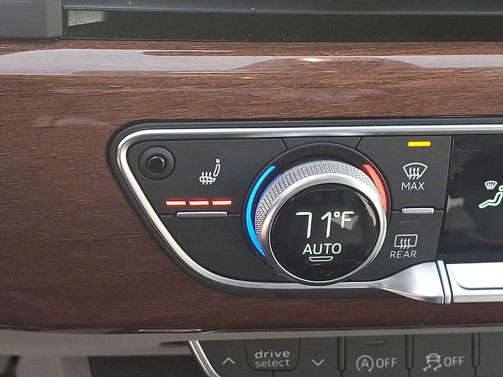 Thumbnail: 2023 Audi A4 - 19