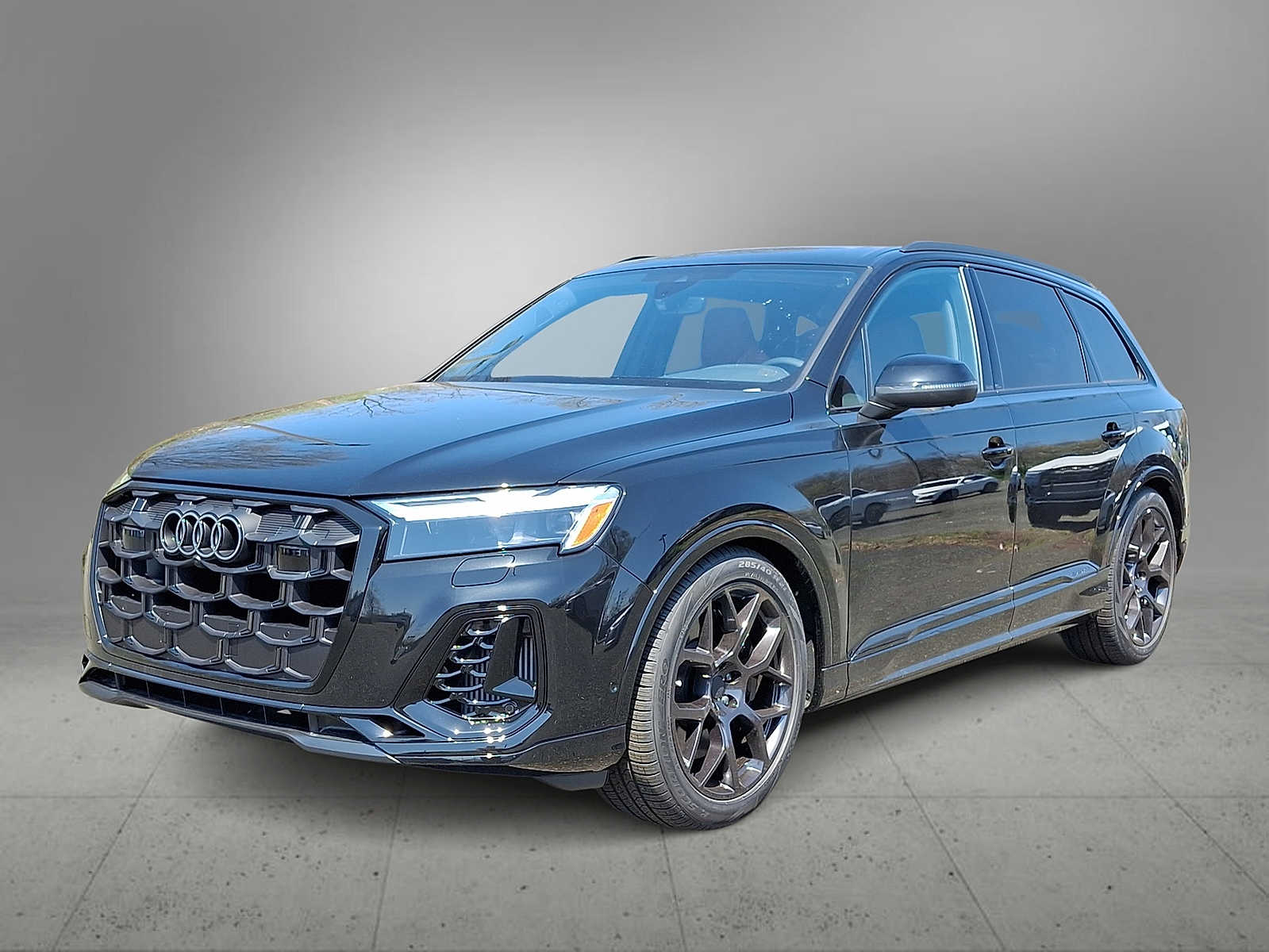 Thumbnail: 2026 Audi SQ7 - 1