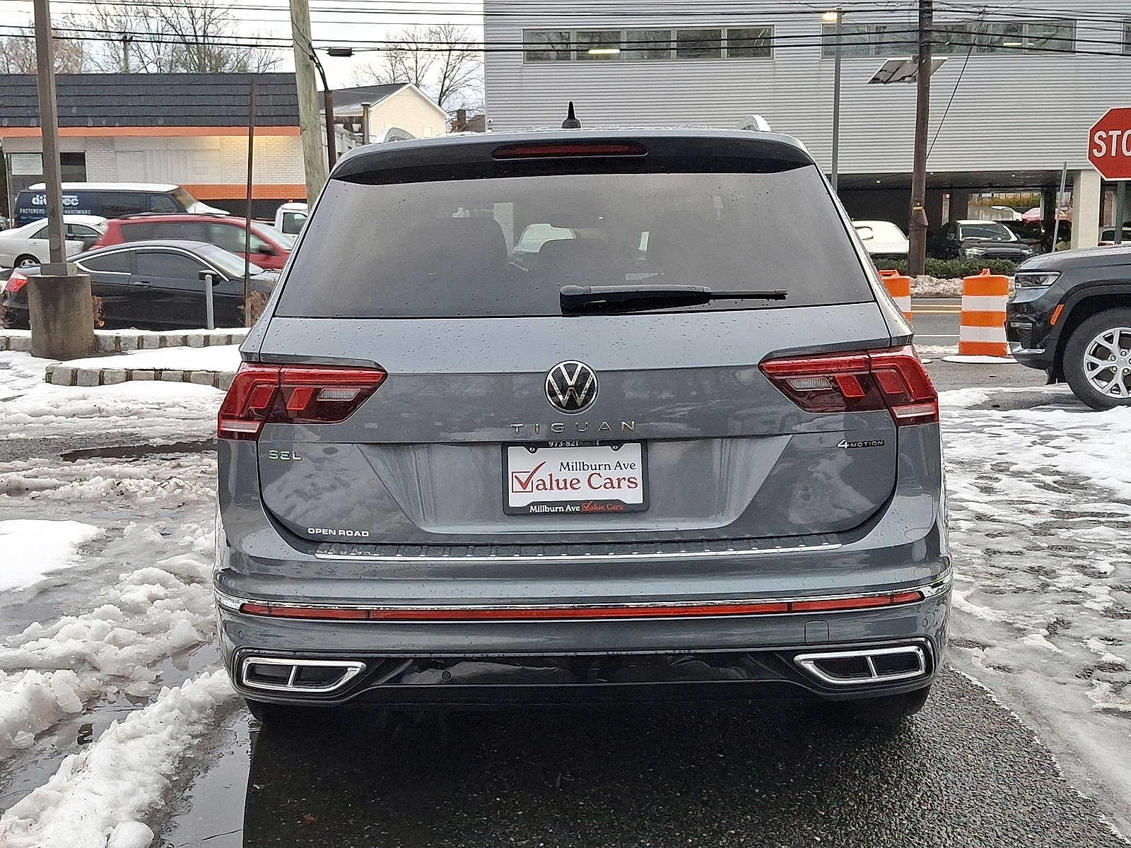 Thumbnail: 2022 Volkswagen Tiguan - 23