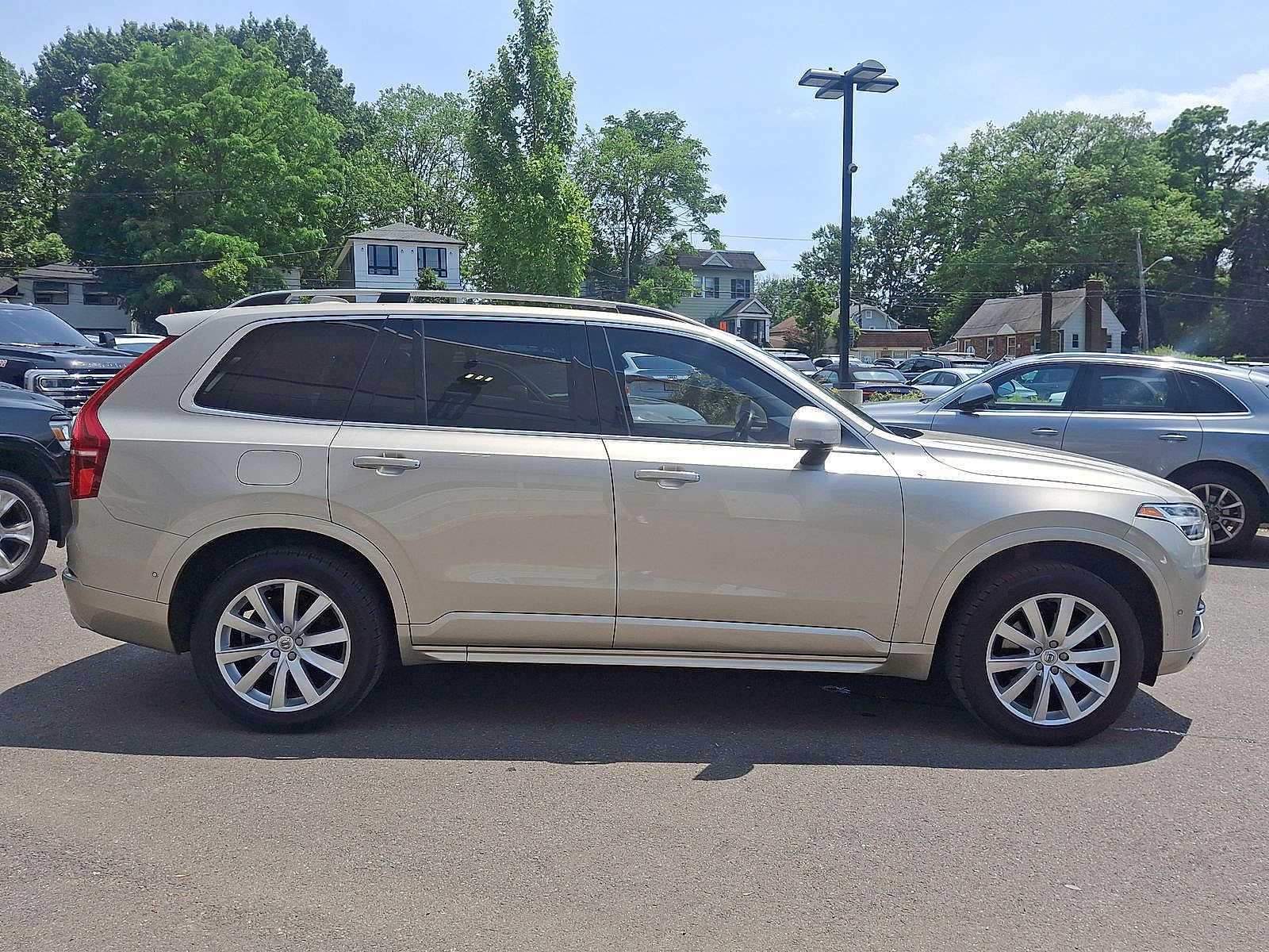 Thumbnail: 2018 Volvo XC90 - 25