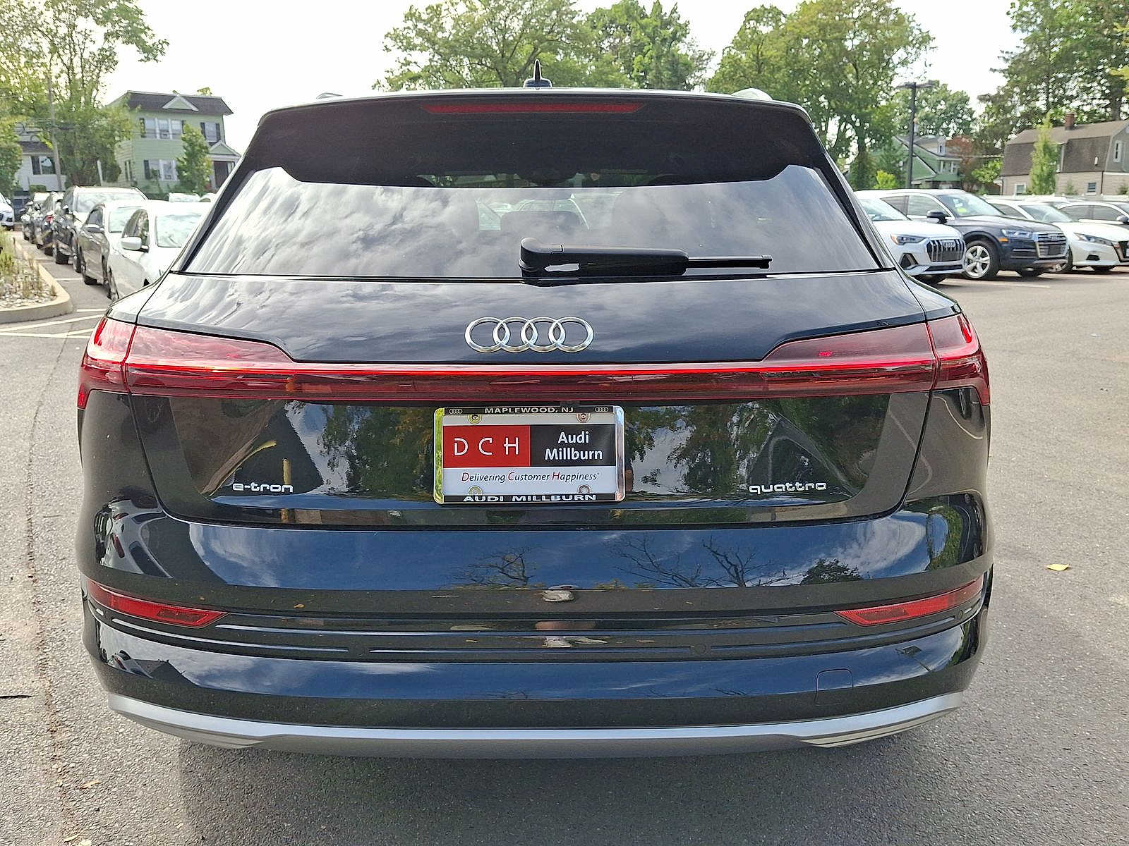 Thumbnail: 2021 Audi e-tron - 23