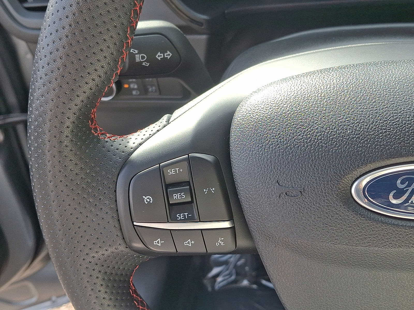 Thumbnail: 2023 Ford Escape - 16