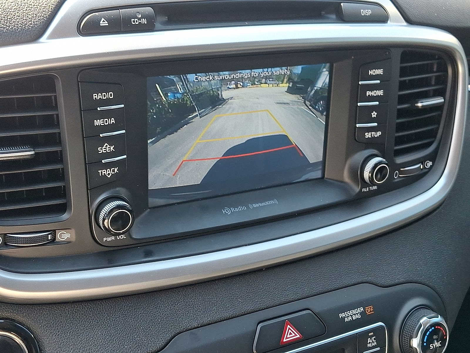 Thumbnail: 2019 Kia Sorento - 15