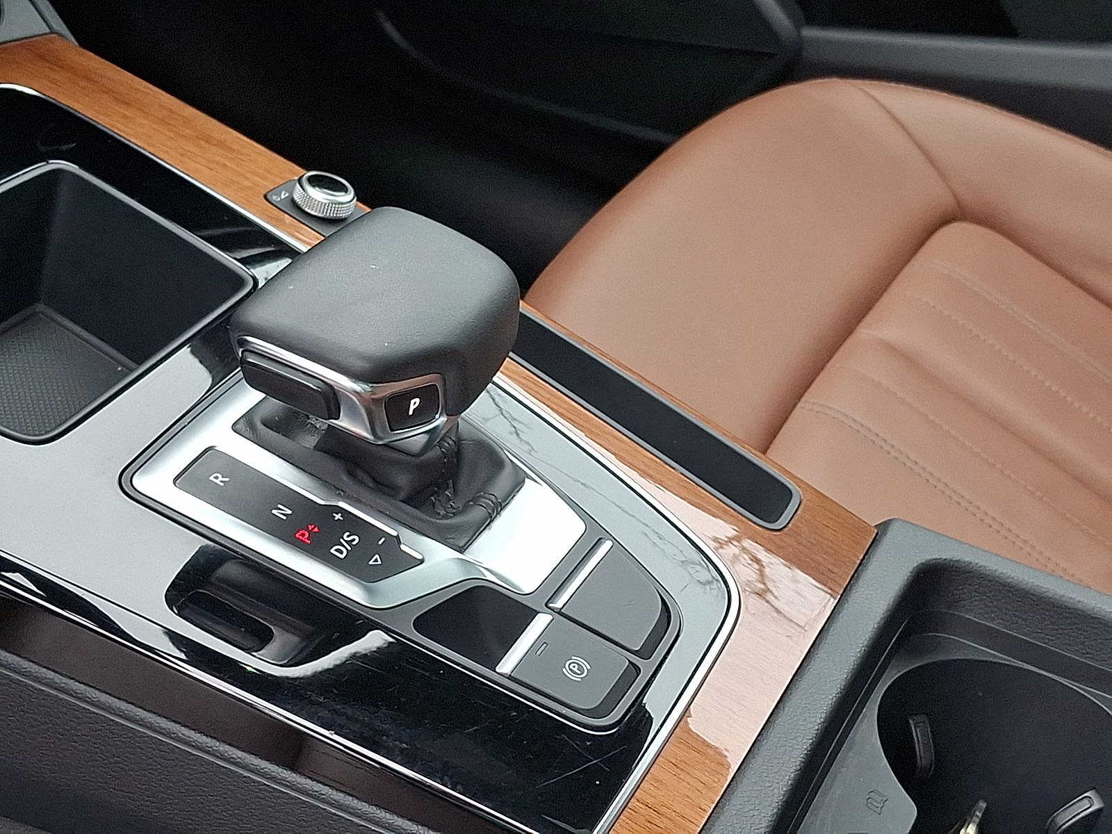 Thumbnail: 2023 Audi Q5 - 11