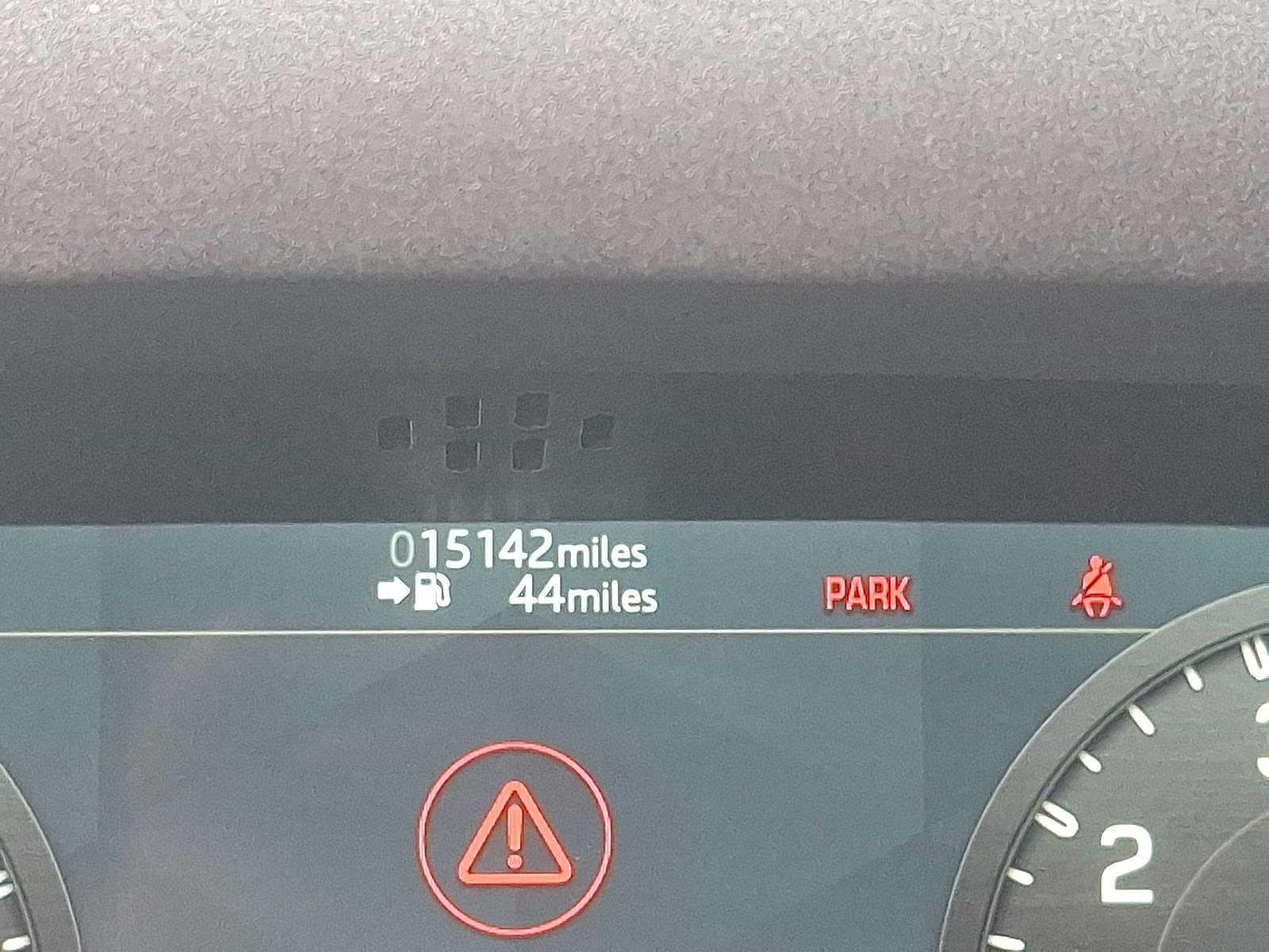 Thumbnail: 2023 Land Rover Defender - 12