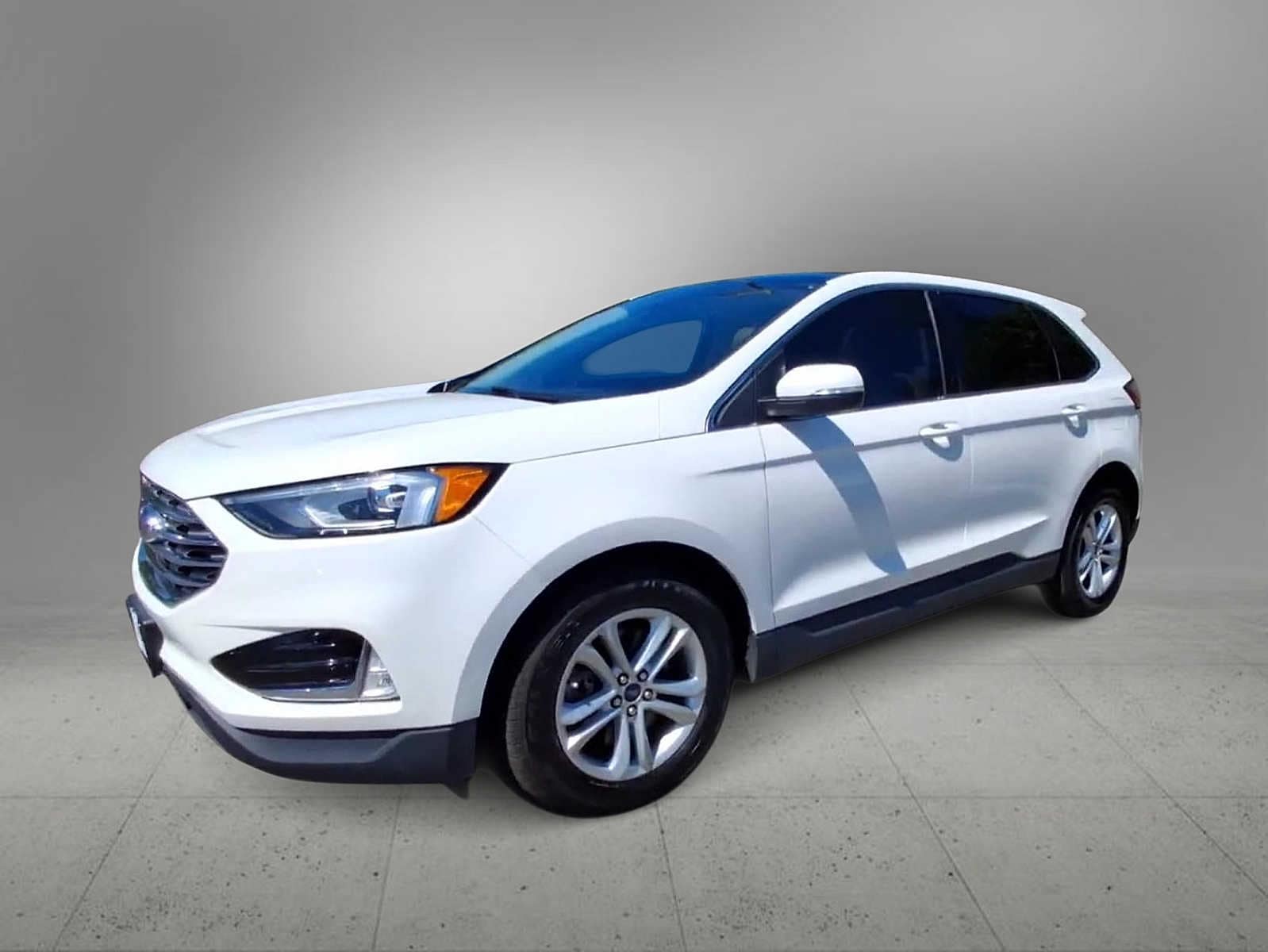 Thumbnail: 2020 Ford Edge - 3