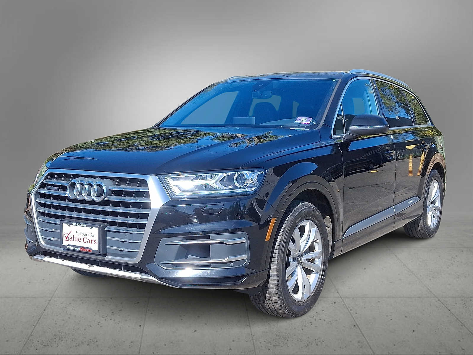 Thumbnail: 2019 Audi Q7 - 1