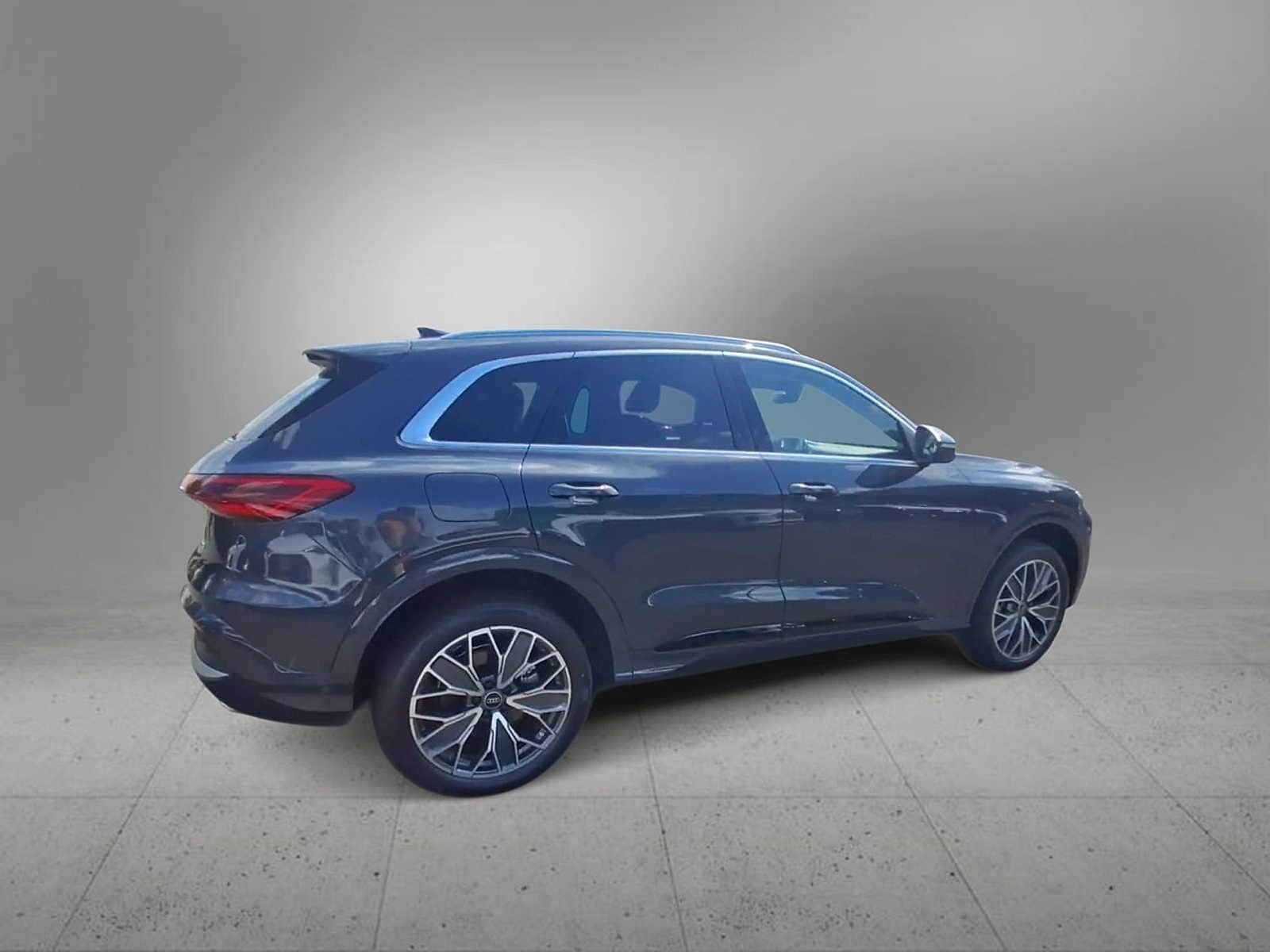 Thumbnail: 2025 Audi Q5 - 8
