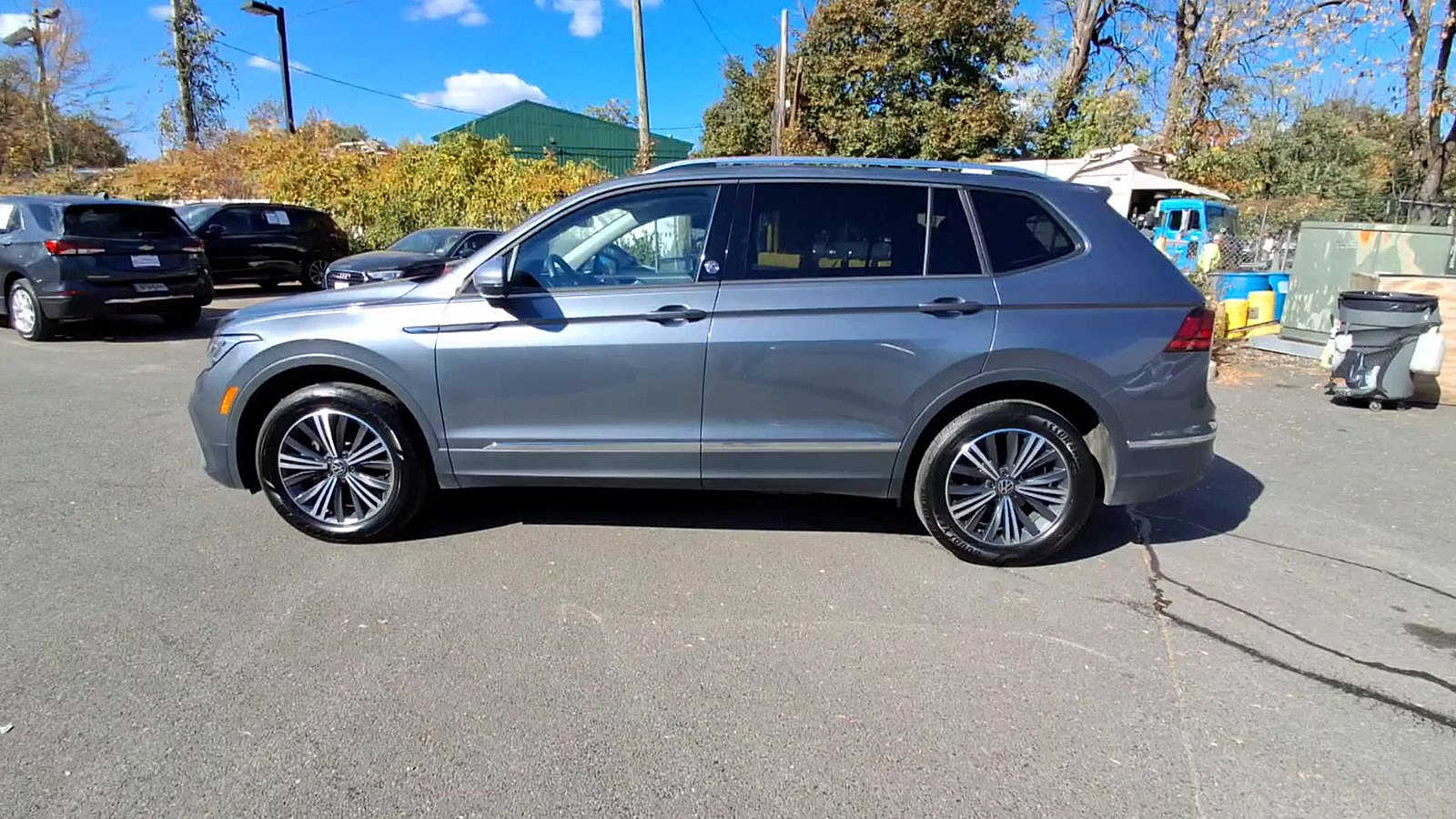 Thumbnail: 2024 Volkswagen Tiguan - 5