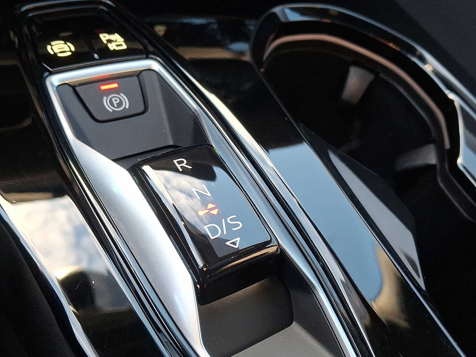 Thumbnail: 2025 Audi Q5 - 12