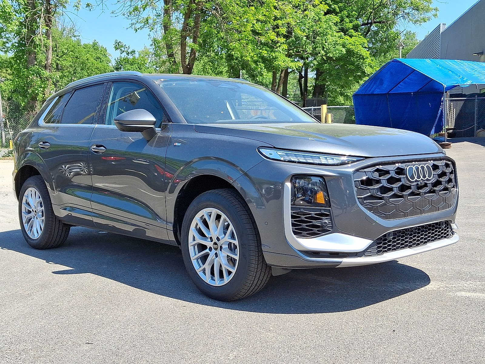 Thumbnail: 2026 Audi Q3 - 16