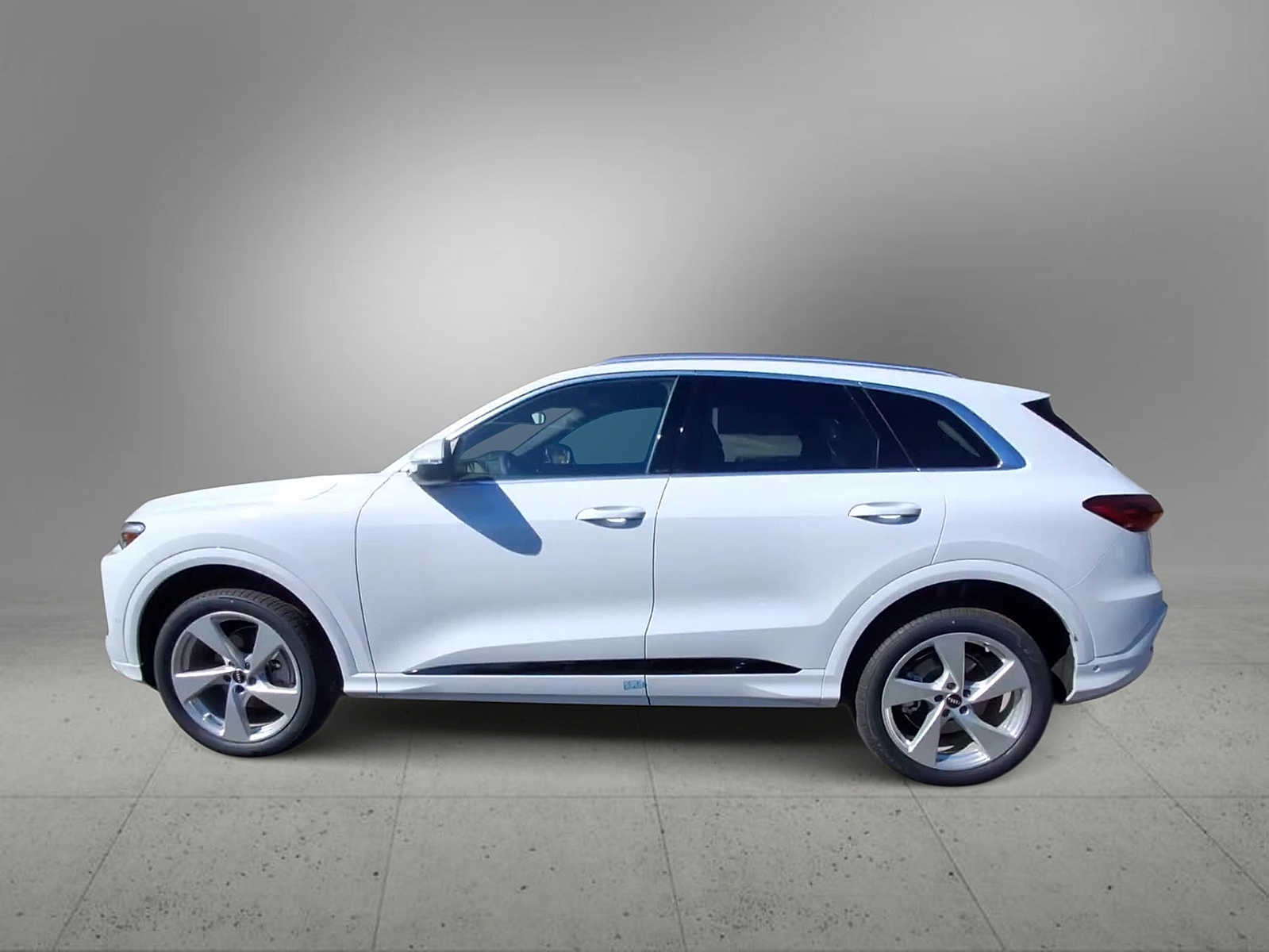 Thumbnail: 2025 Audi Q5 - 5