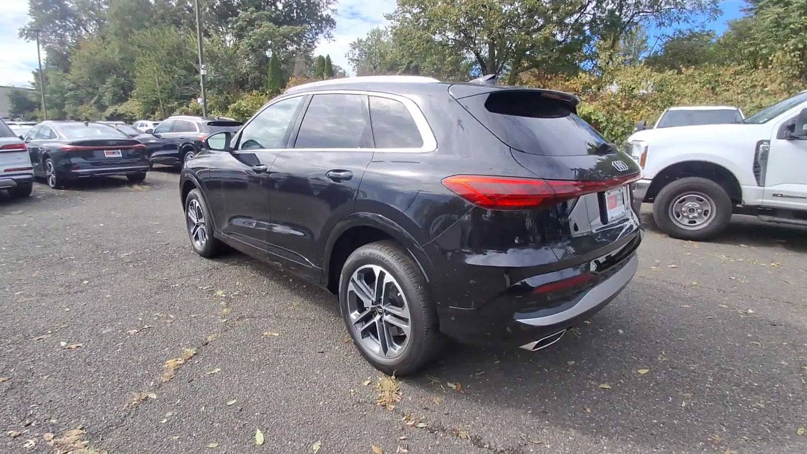 Thumbnail: 2025 Audi Q5 - 6