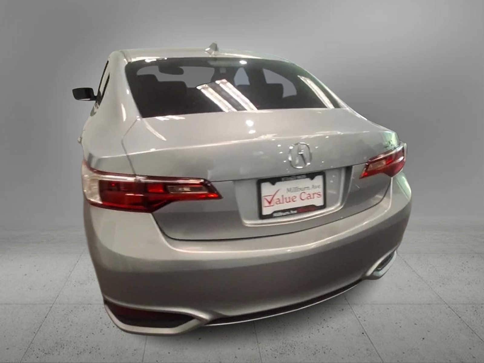 Thumbnail: 2018 Acura ILX - 7