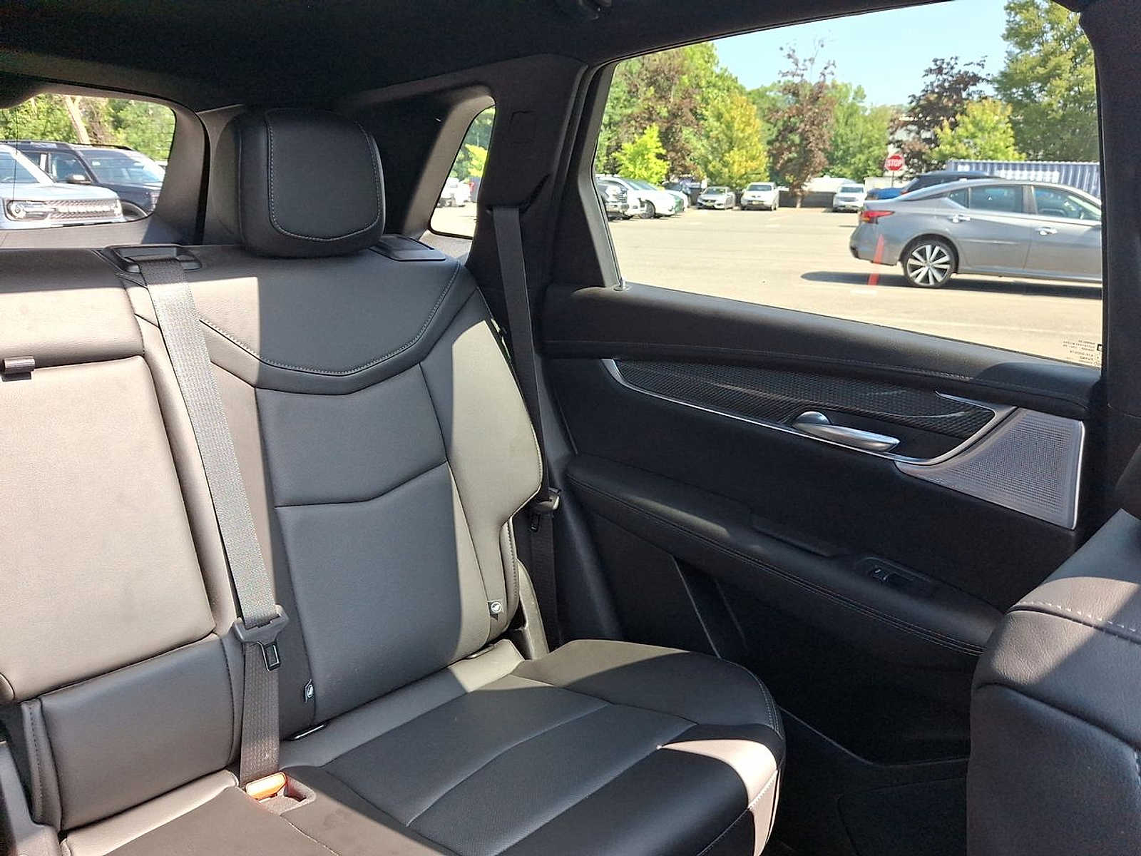 Thumbnail: 2023 Cadillac XT5 - 14