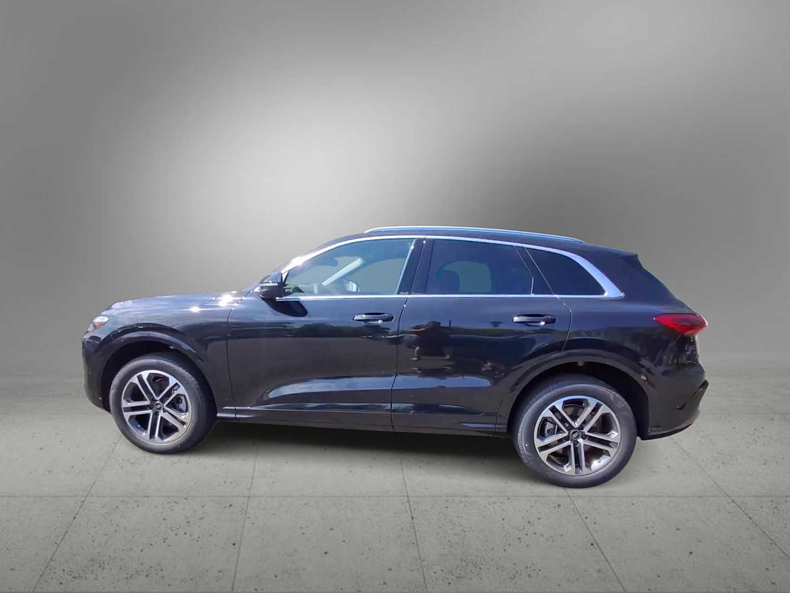 Thumbnail: 2025 Audi Q5 - 5