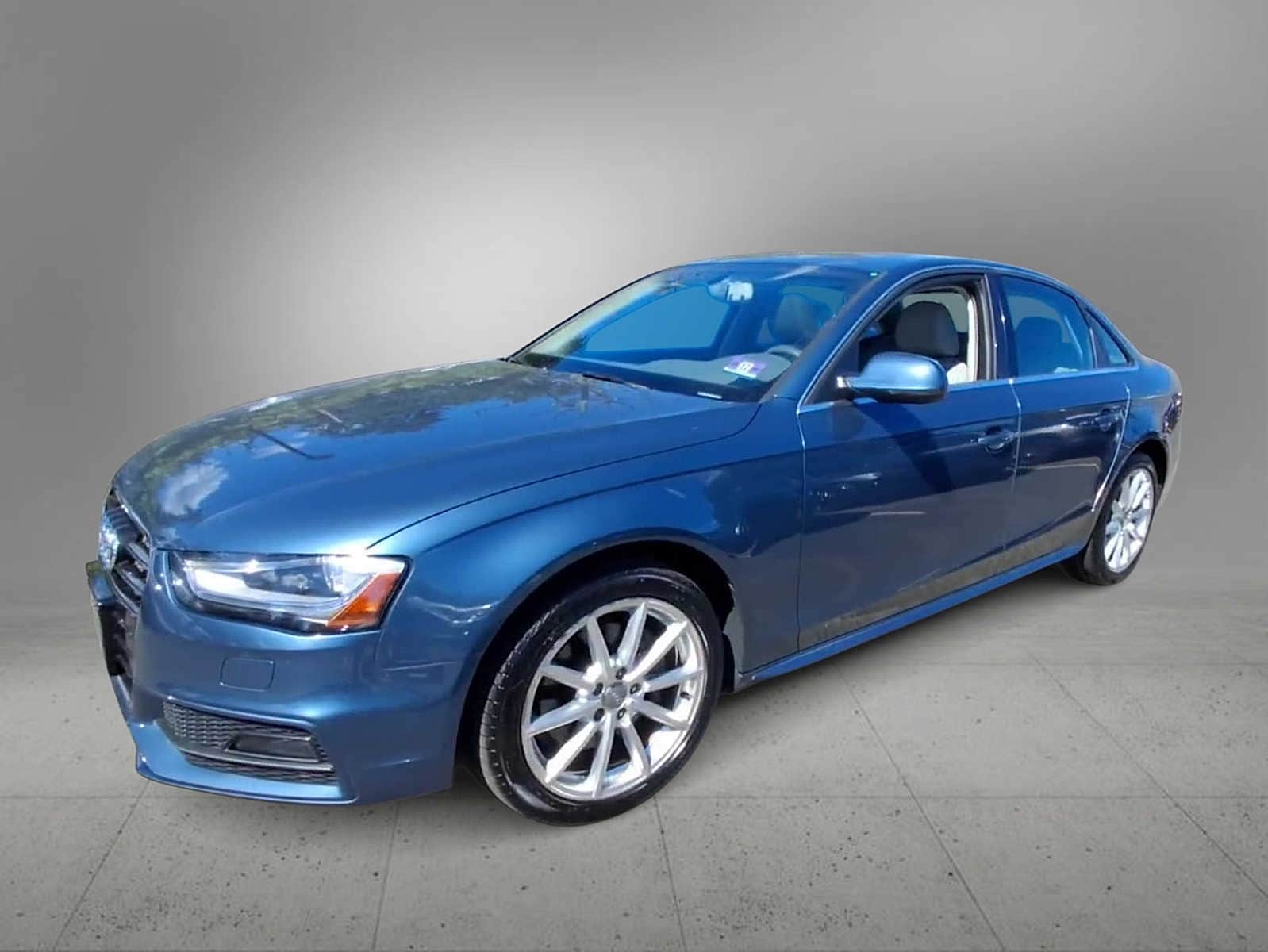 Thumbnail: 2016 Audi A4 - 4