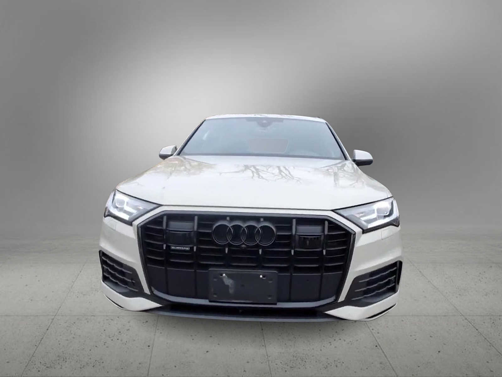 Thumbnail: 2023 Audi Q7 - 3