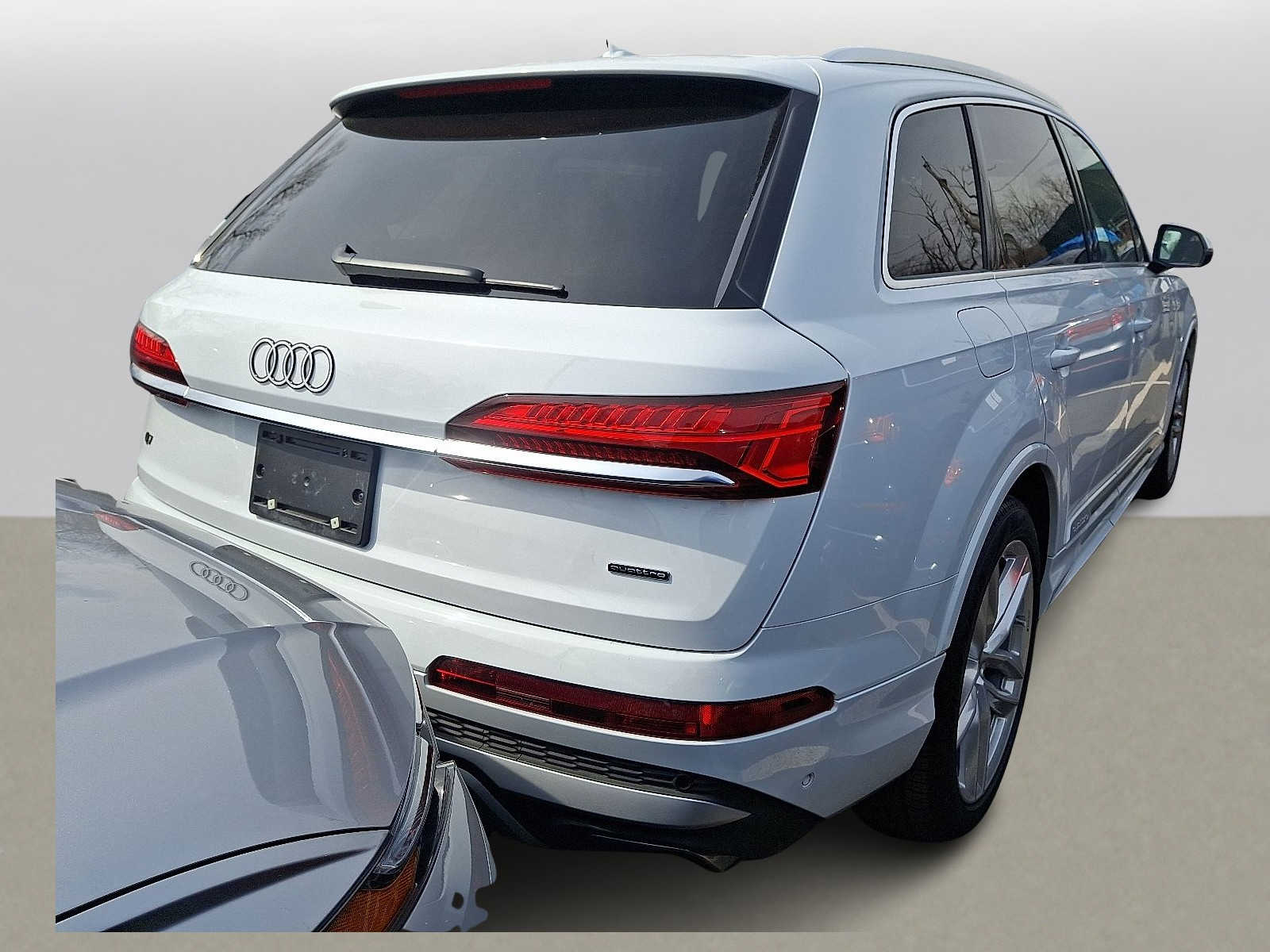 Thumbnail: 2025 Audi Q7 - 3