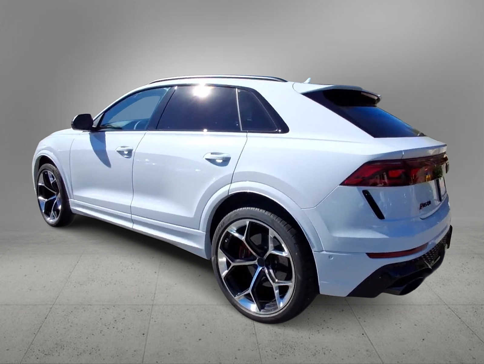 Thumbnail: 2026 Audi RS Q8 - 6