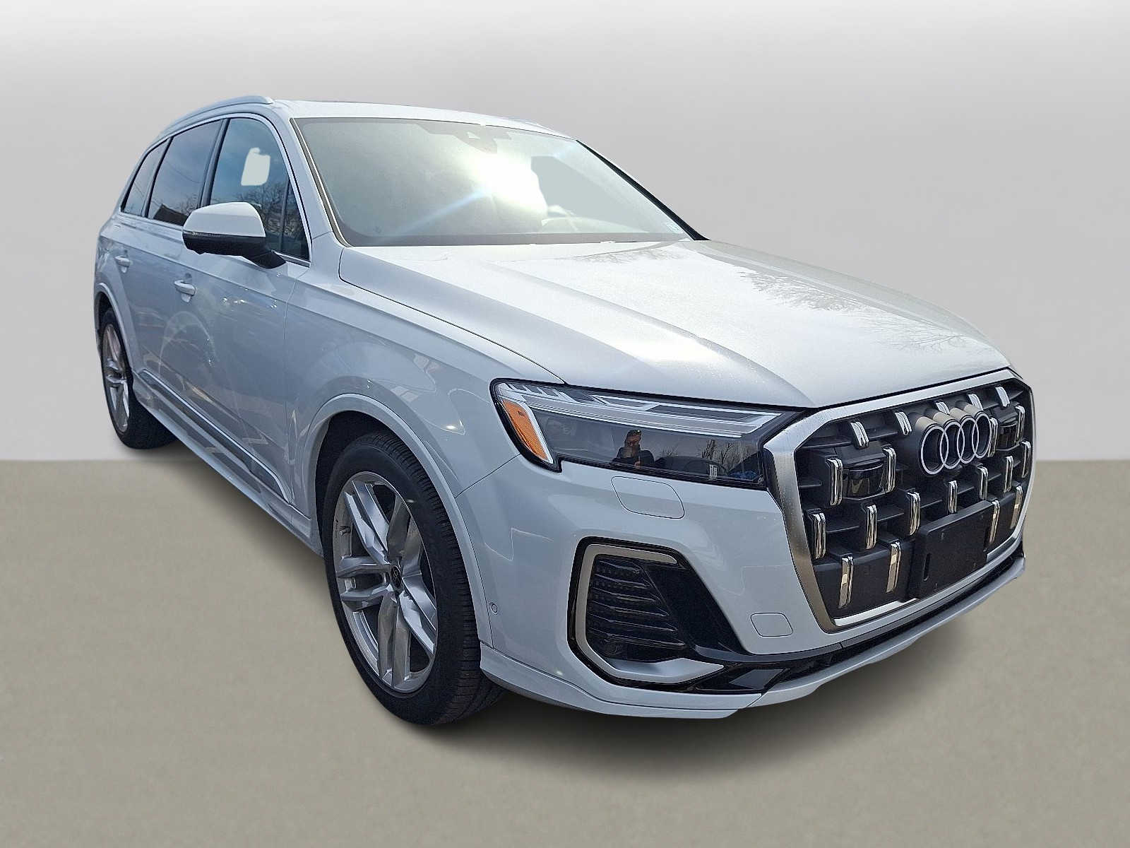 Thumbnail: 2025 Audi Q7 - 2
