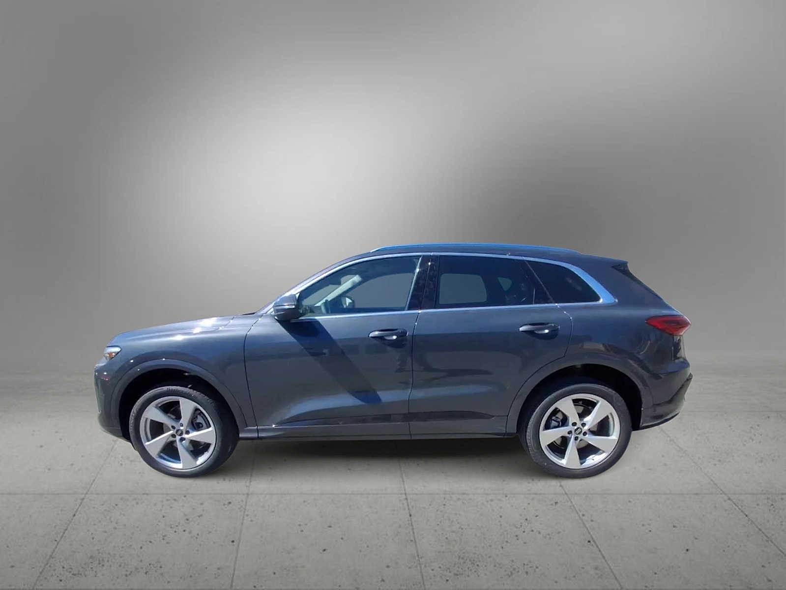 Thumbnail: 2026 Audi Q5 - 5