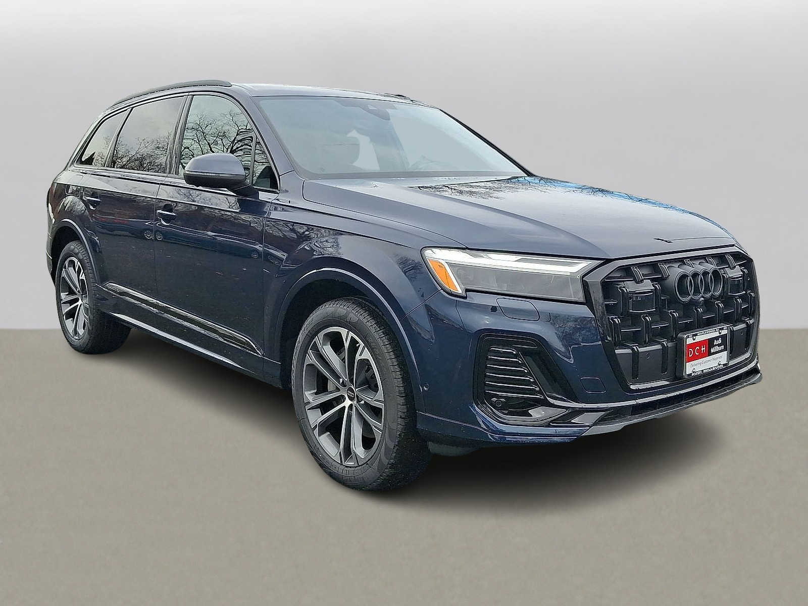 Thumbnail: 2026 Audi Q7 - 10