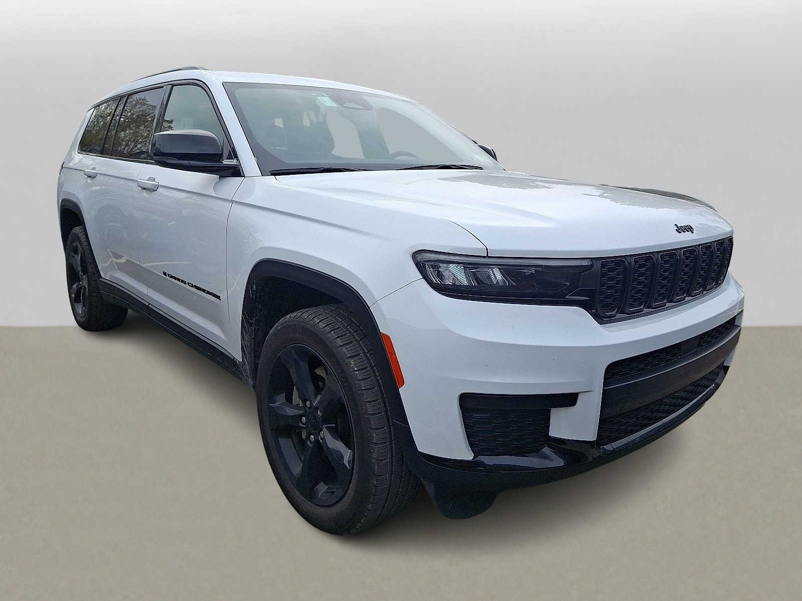 Thumbnail: 2023 Jeep Grand Cherokee - 2