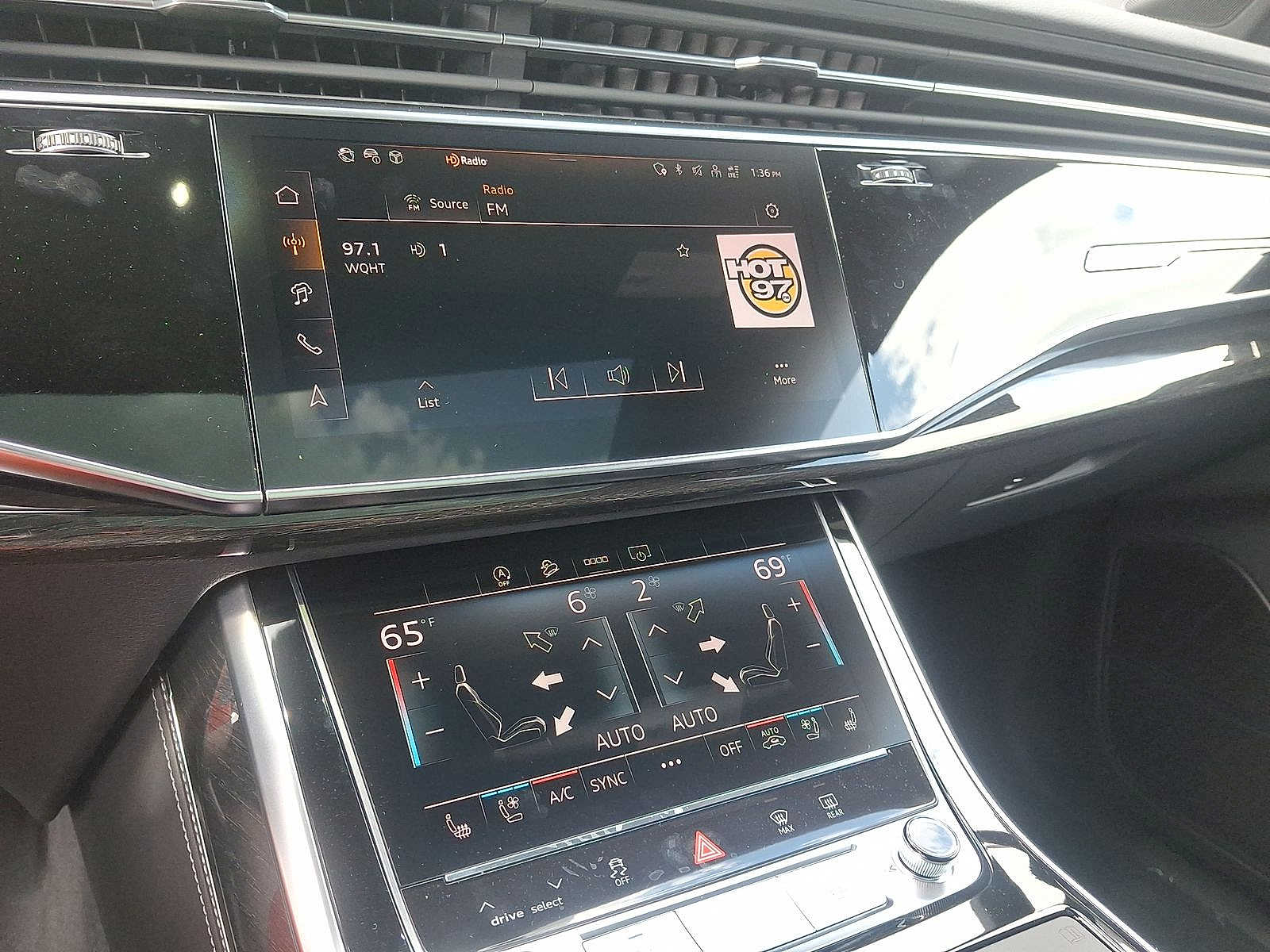 Thumbnail: 2025 Audi Q7 - 14