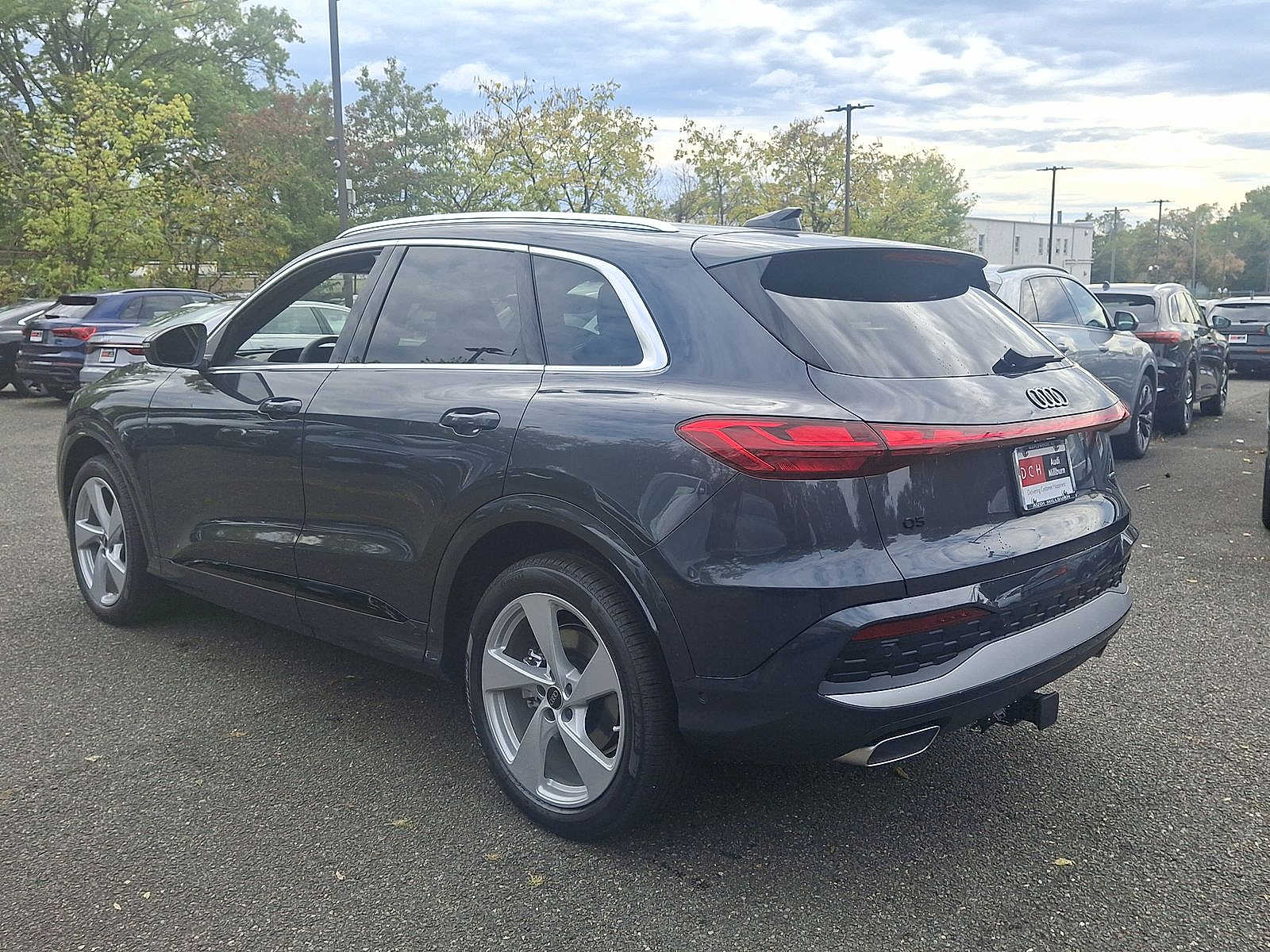 Thumbnail: 2025 Audi Q5 - 11