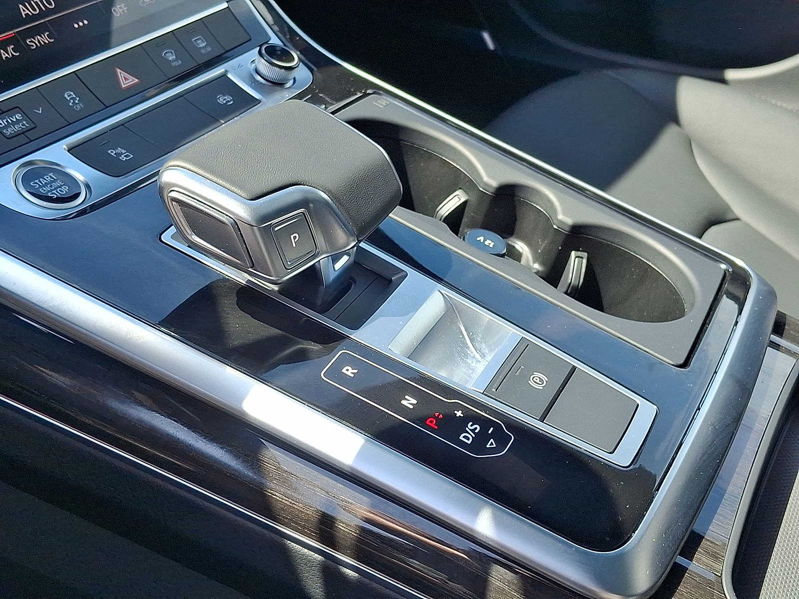 Thumbnail: 2026 Audi Q7 - 11