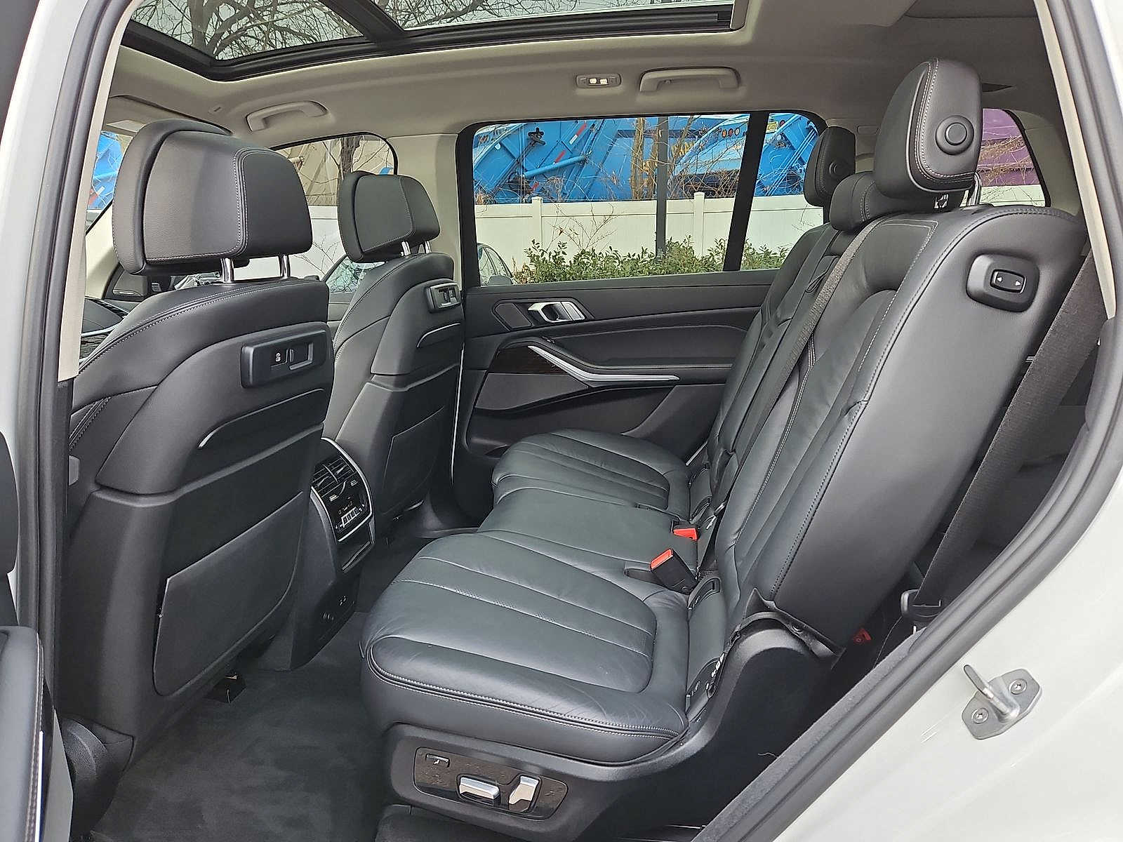 Thumbnail: 2019 BMW X7 - 20