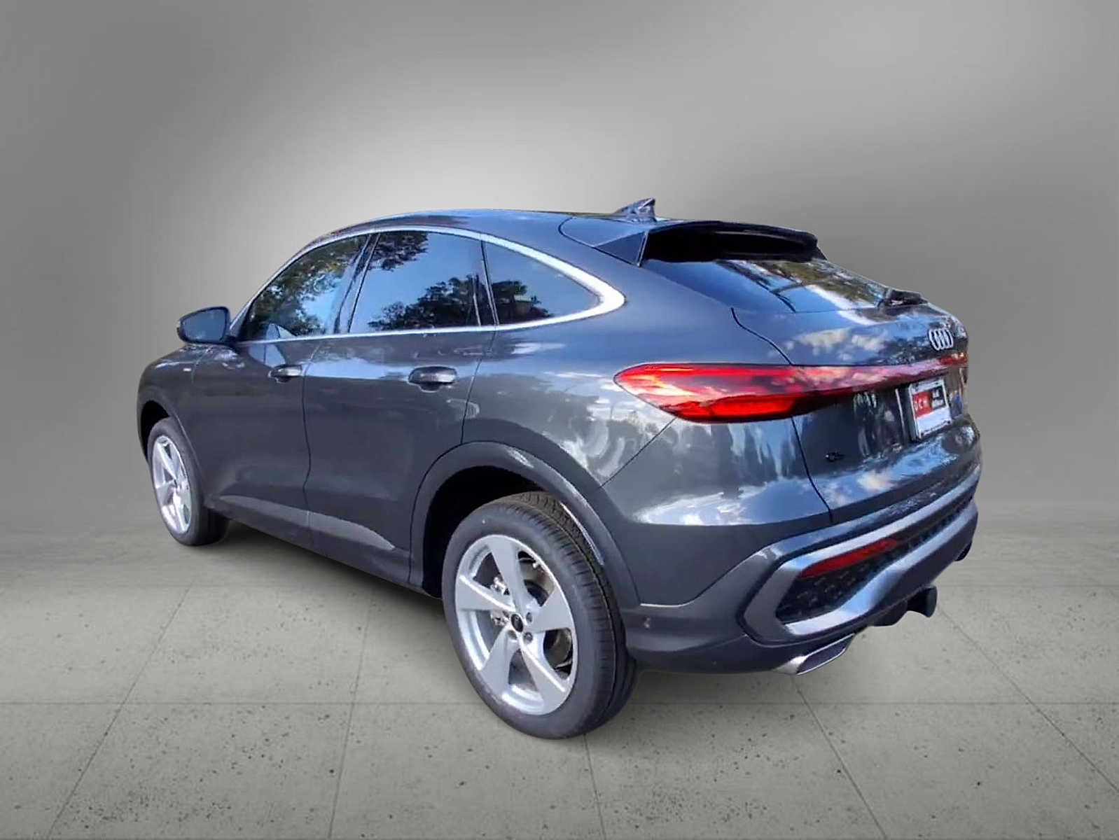 Thumbnail: 2025 Audi Q5 - 6