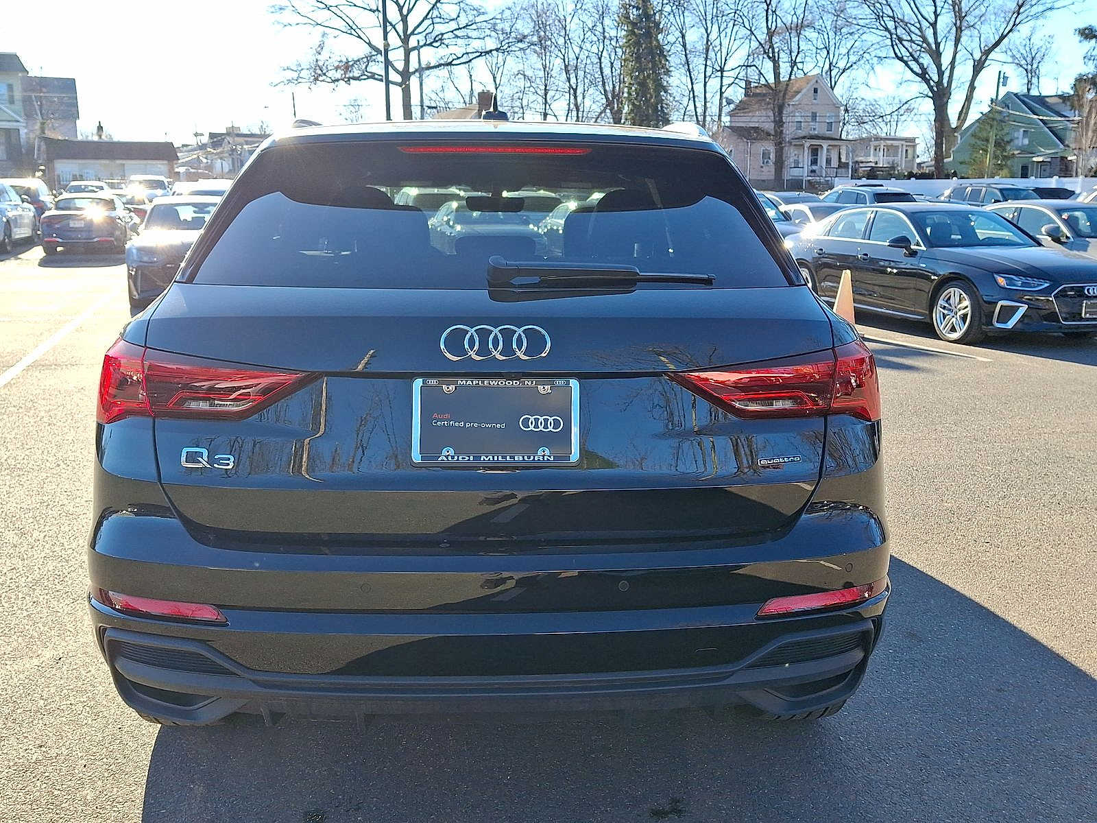 Thumbnail: 2025 Audi Q3 - 23