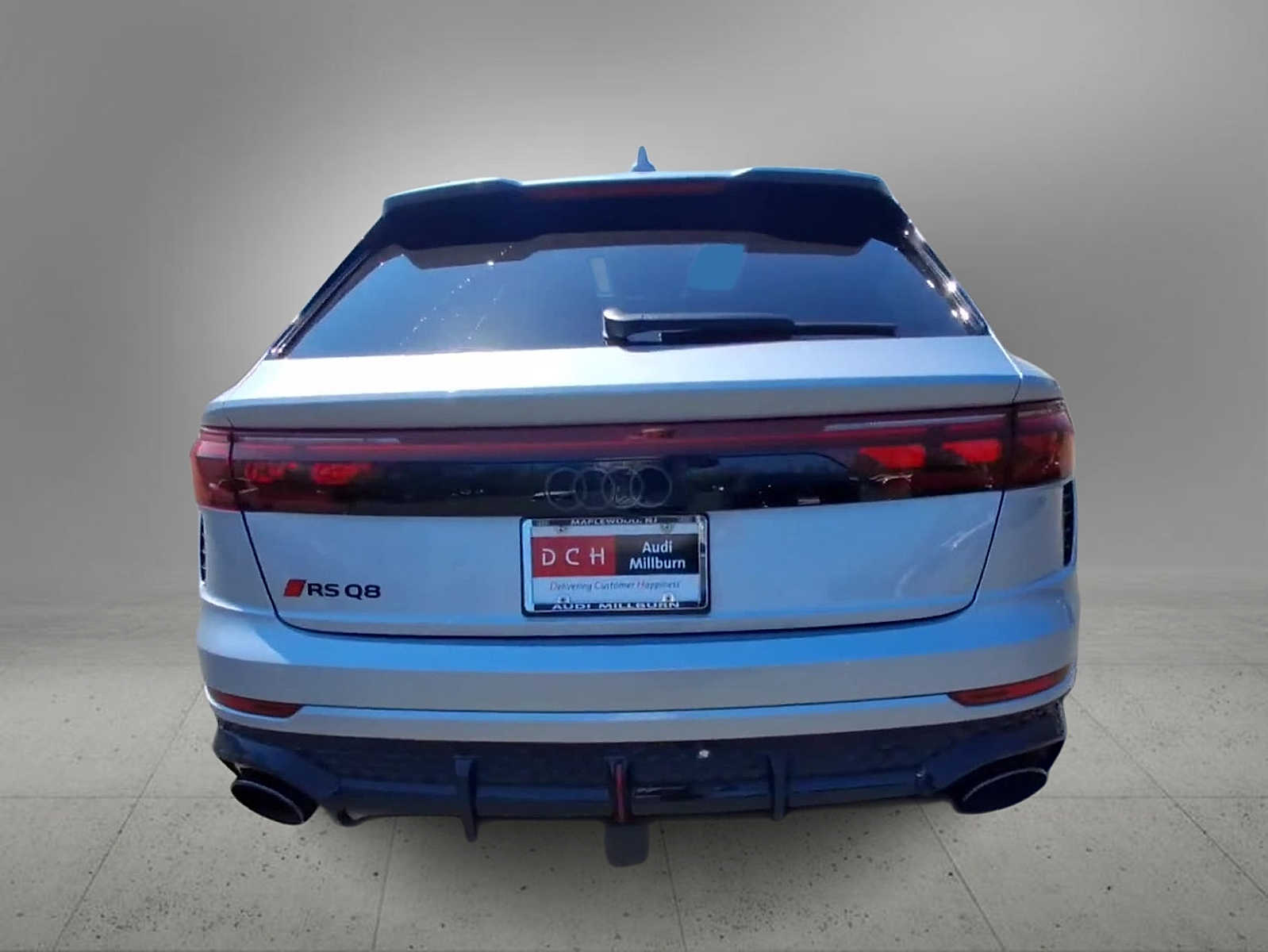 Thumbnail: 2026 Audi RS Q8 - 7