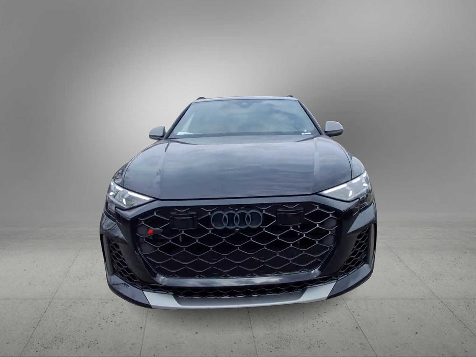 Thumbnail: 2026 Audi RS Q8 - 3