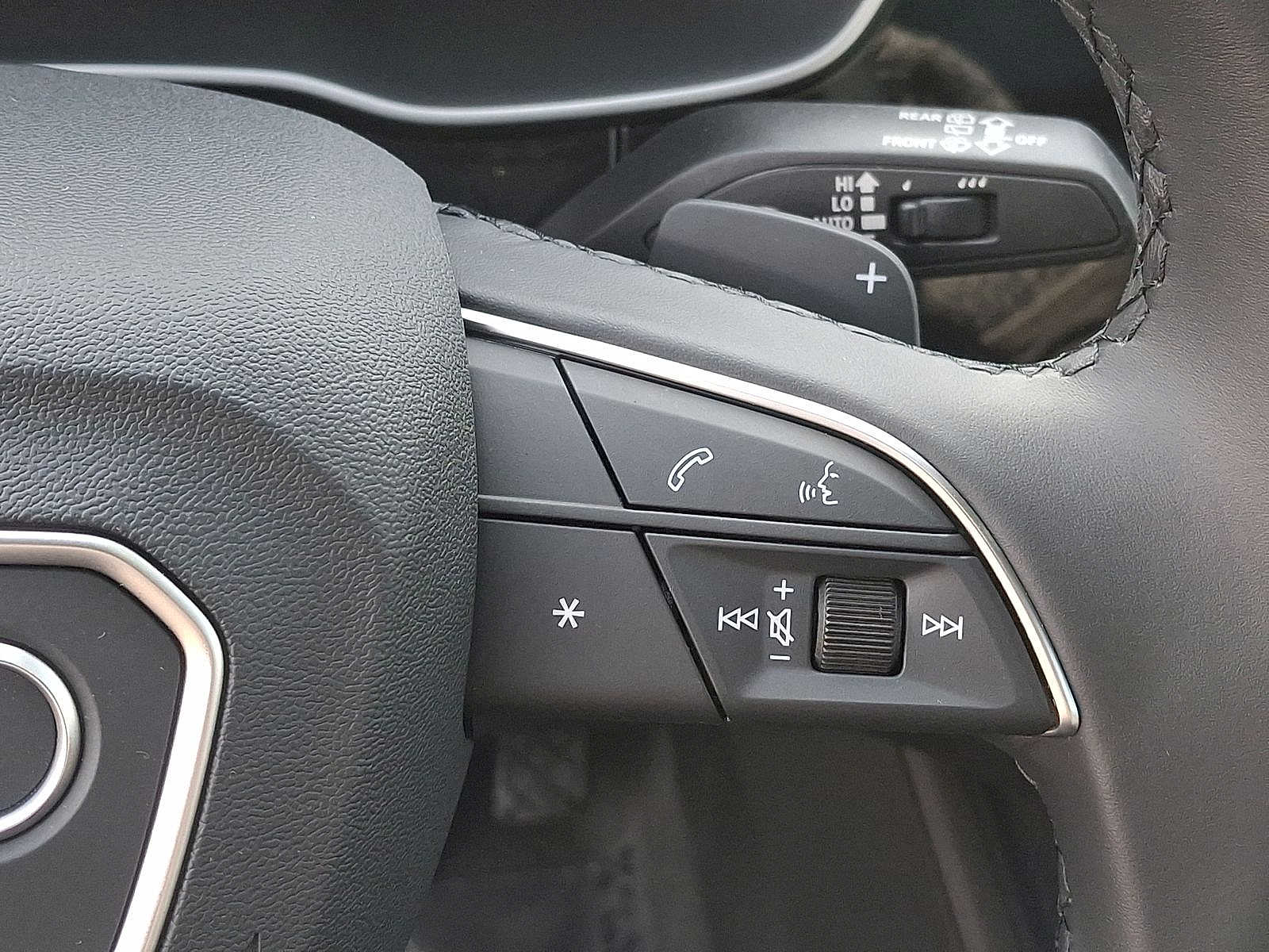 Thumbnail: 2025 Audi Q3 - 18