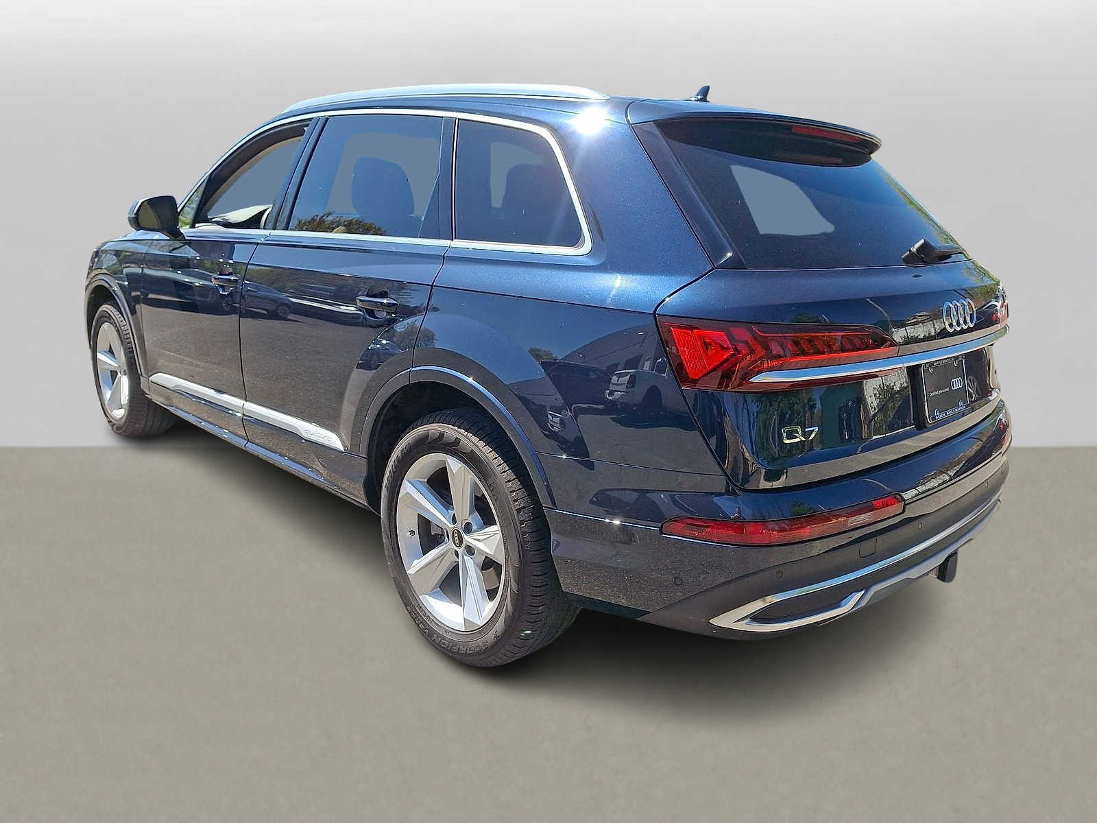 Thumbnail: 2023 Audi Q7 - 20