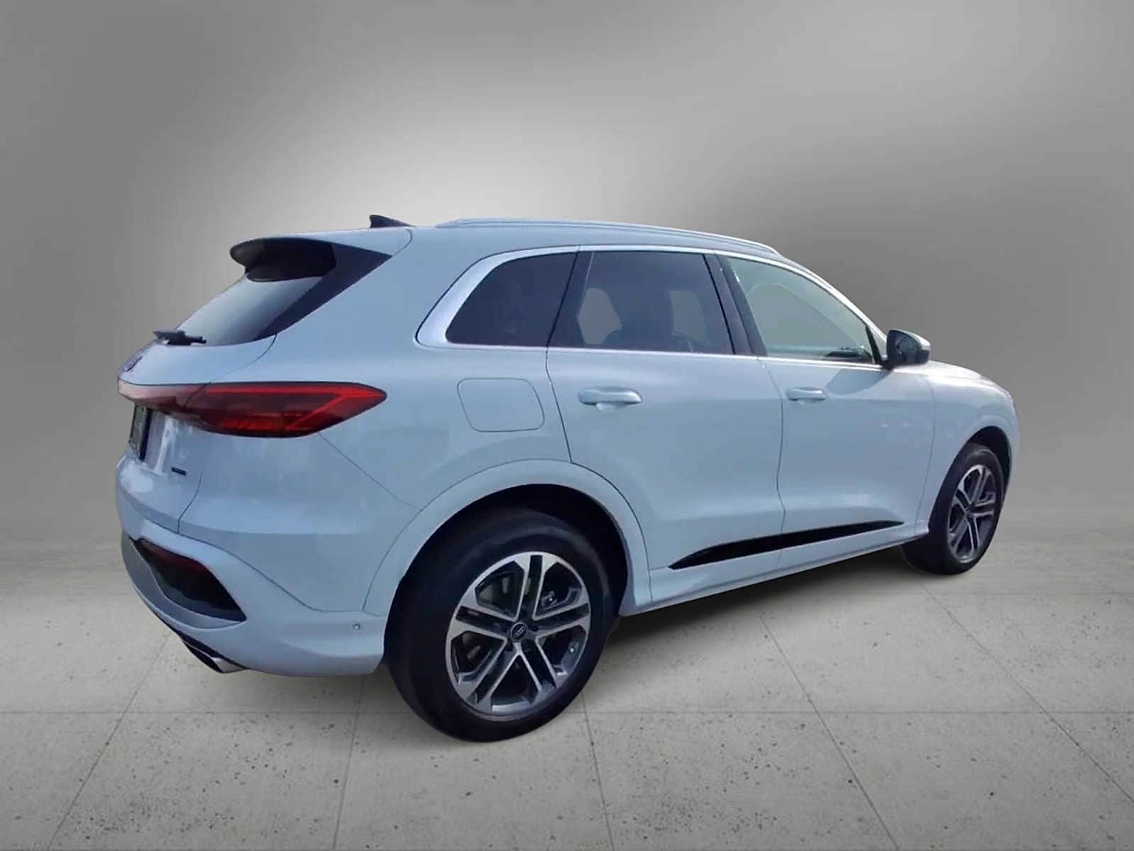 Thumbnail: 2025 Audi Q5 - 8