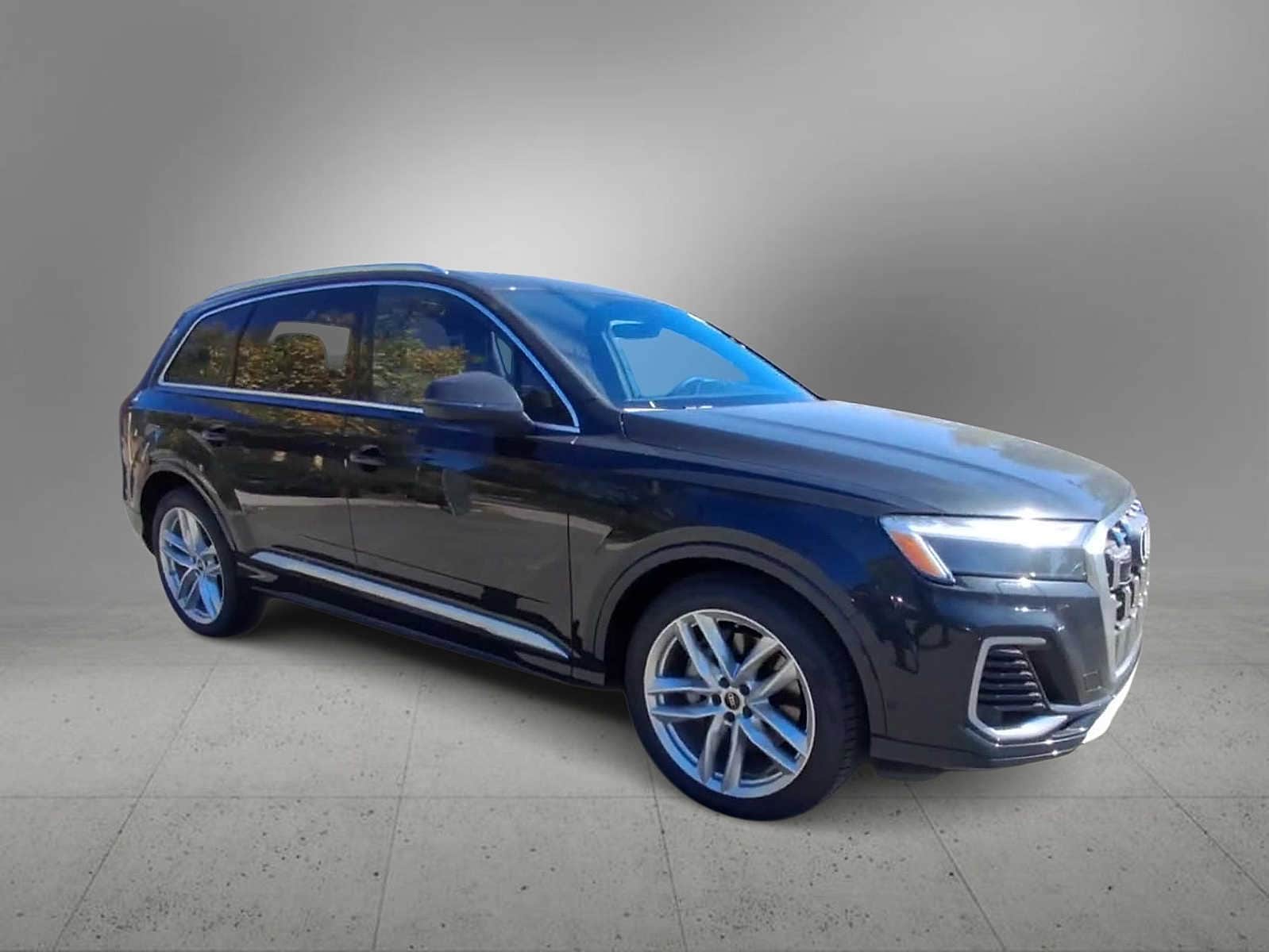 Thumbnail: 2025 Audi Q7 - 2
